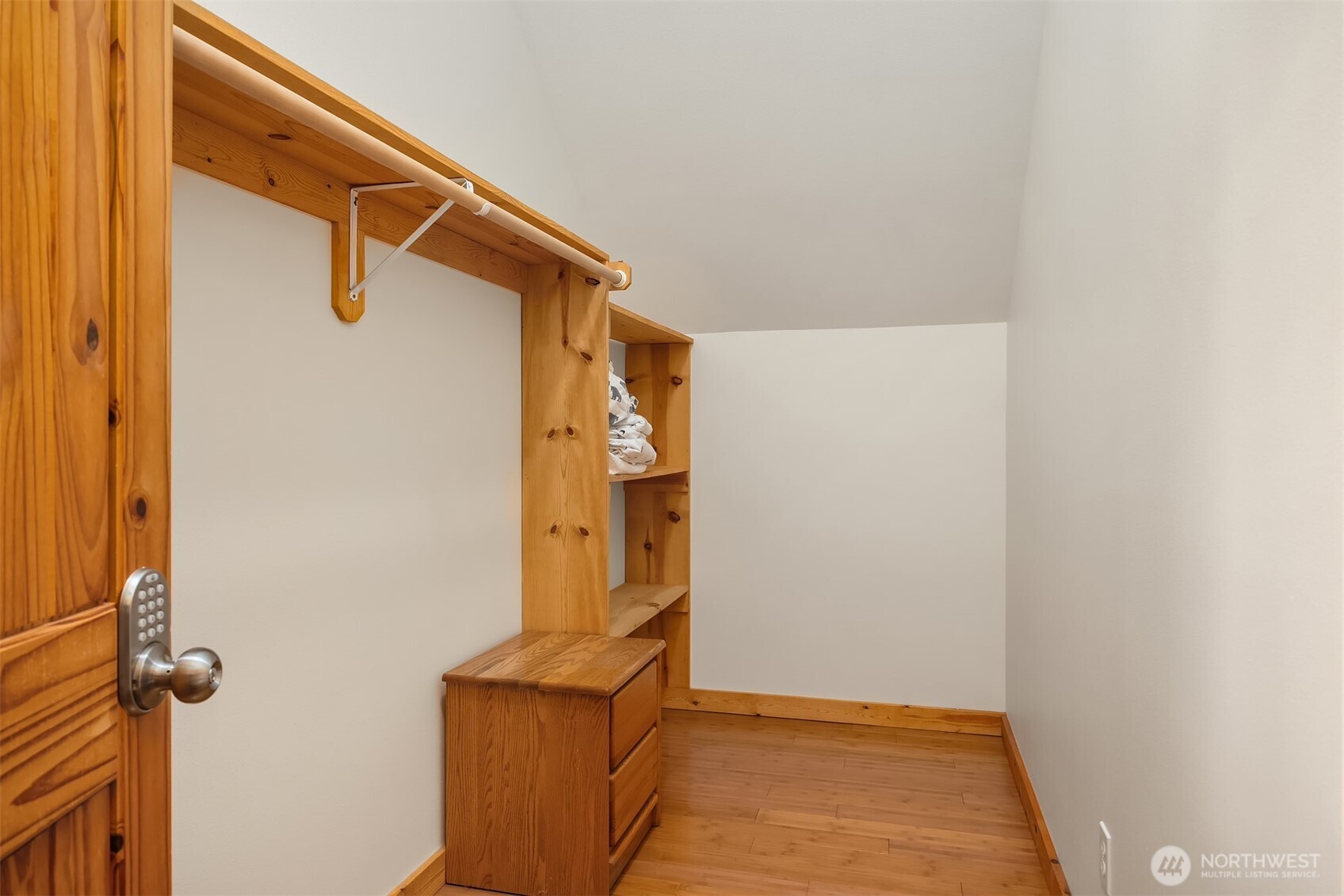 190 Rampart Drive Property Photo 17