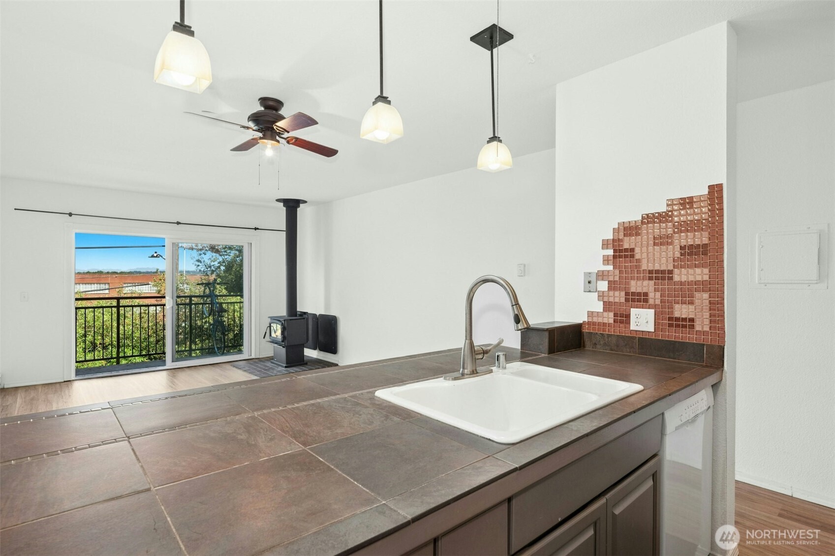 5844 Ne 75th Street A302 Property Photo 14
