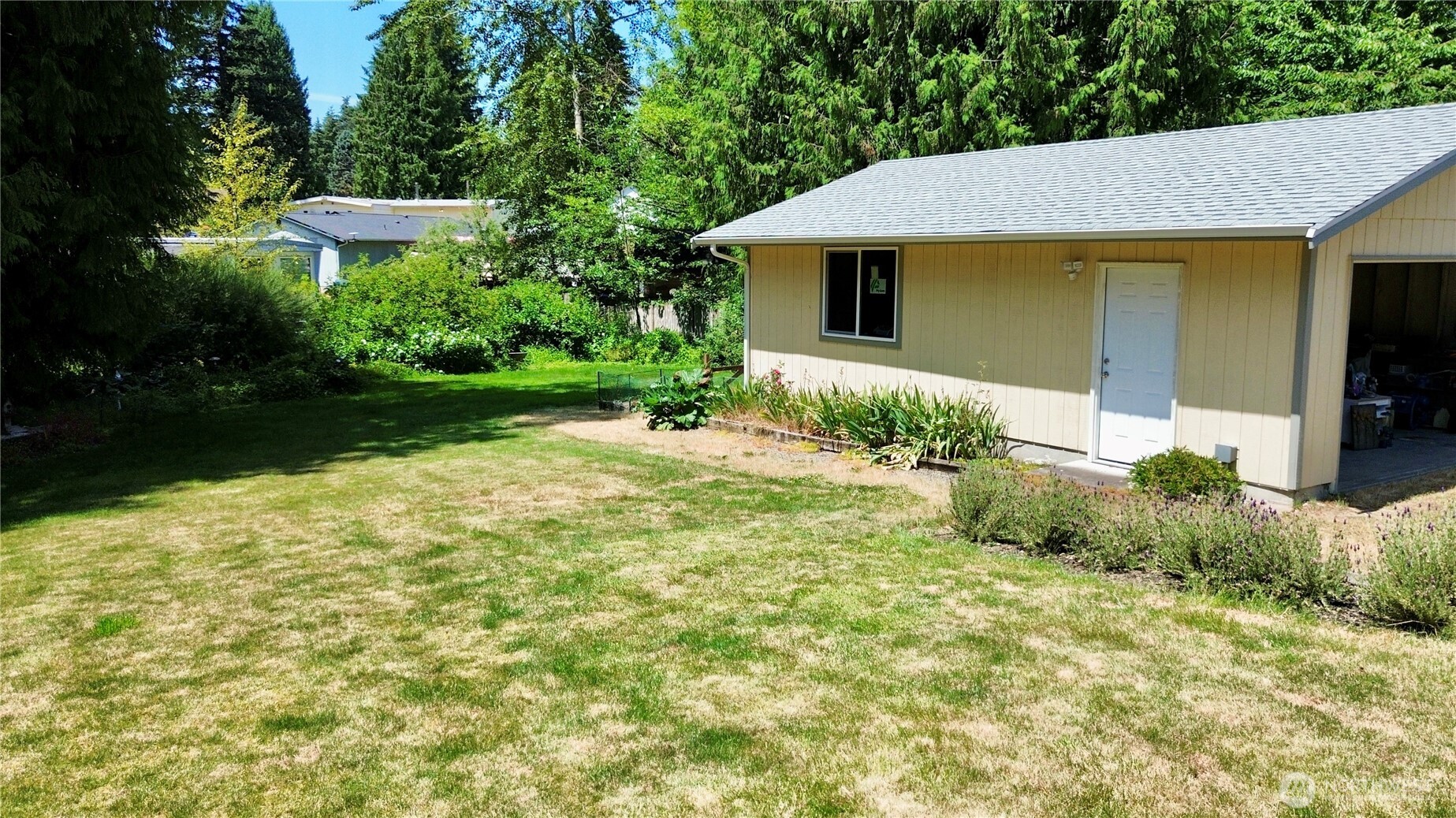9605 208th Avenue Property Photo 26