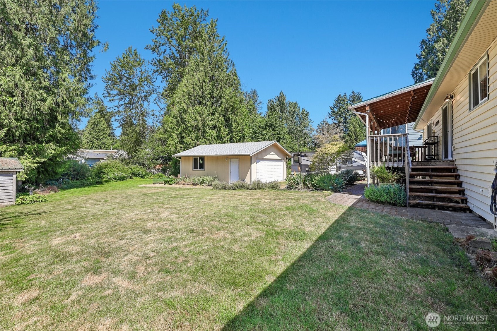 9605 208th Avenue Property Photo 28