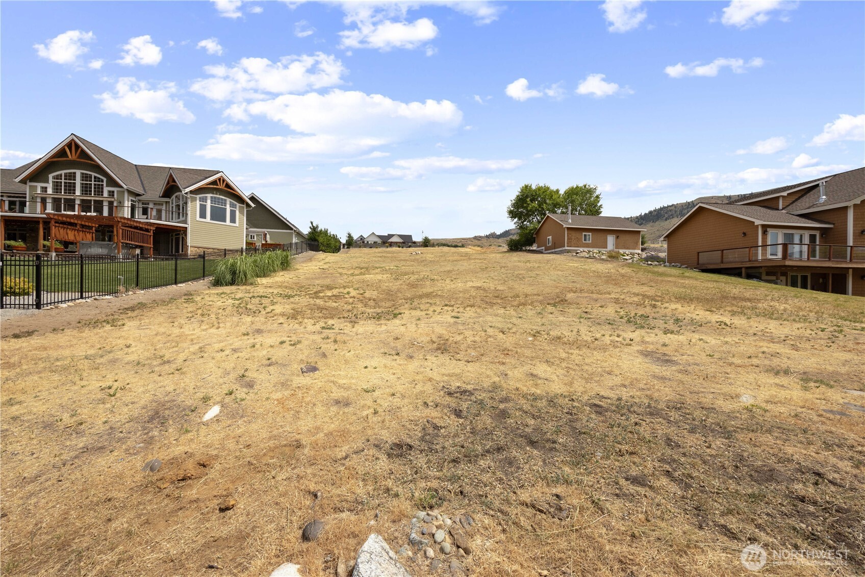 27 N Shore Drive Property Photo 16