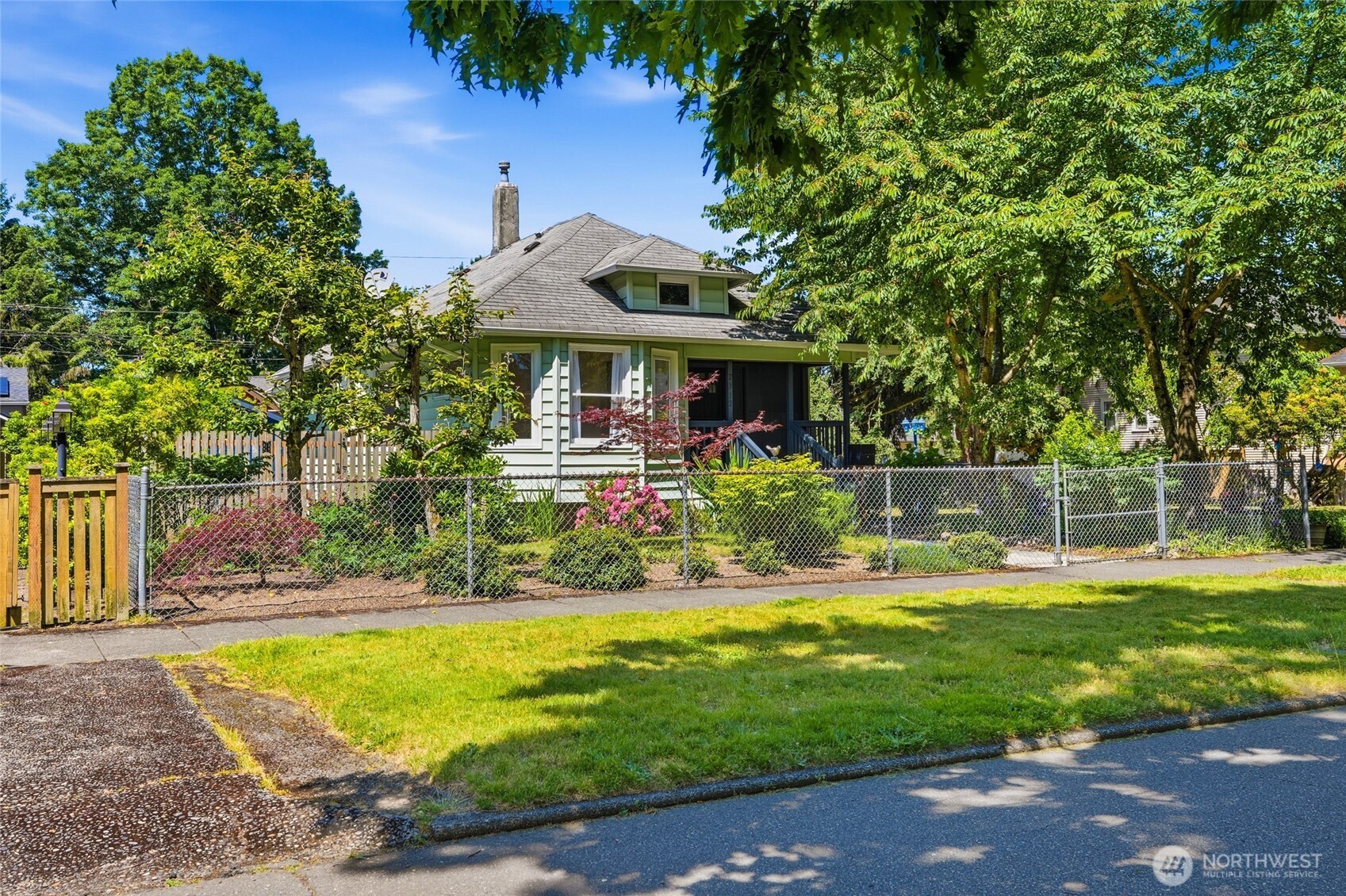 2312 Baker Avenue Property Photo 4