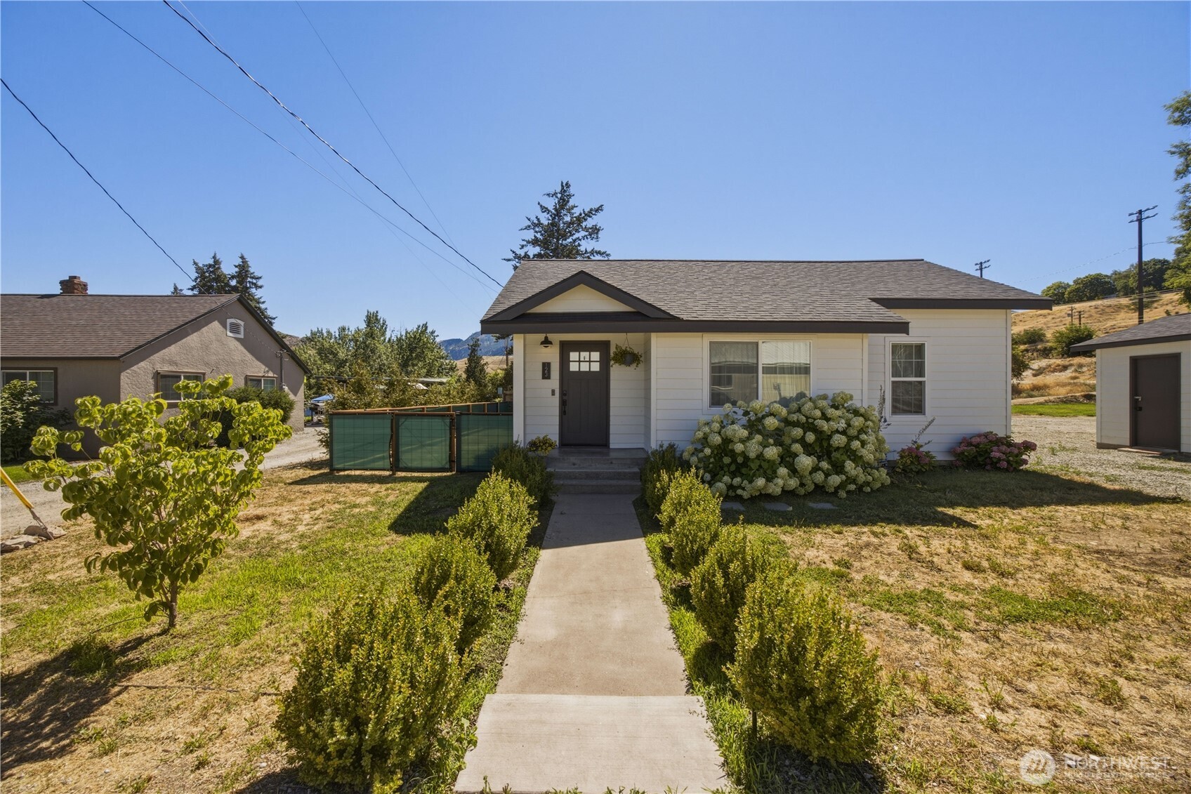 123 Chris Street Property Photo 1
