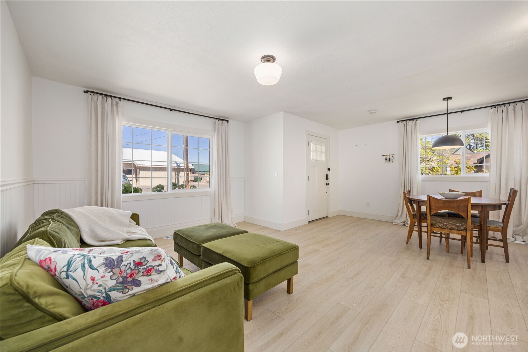 123 Chris Street Property Photo 6