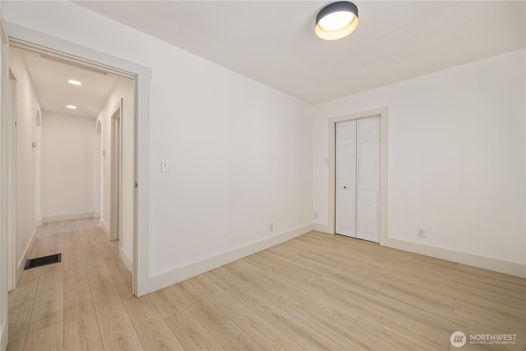 123 Chris Street Property Photo 12