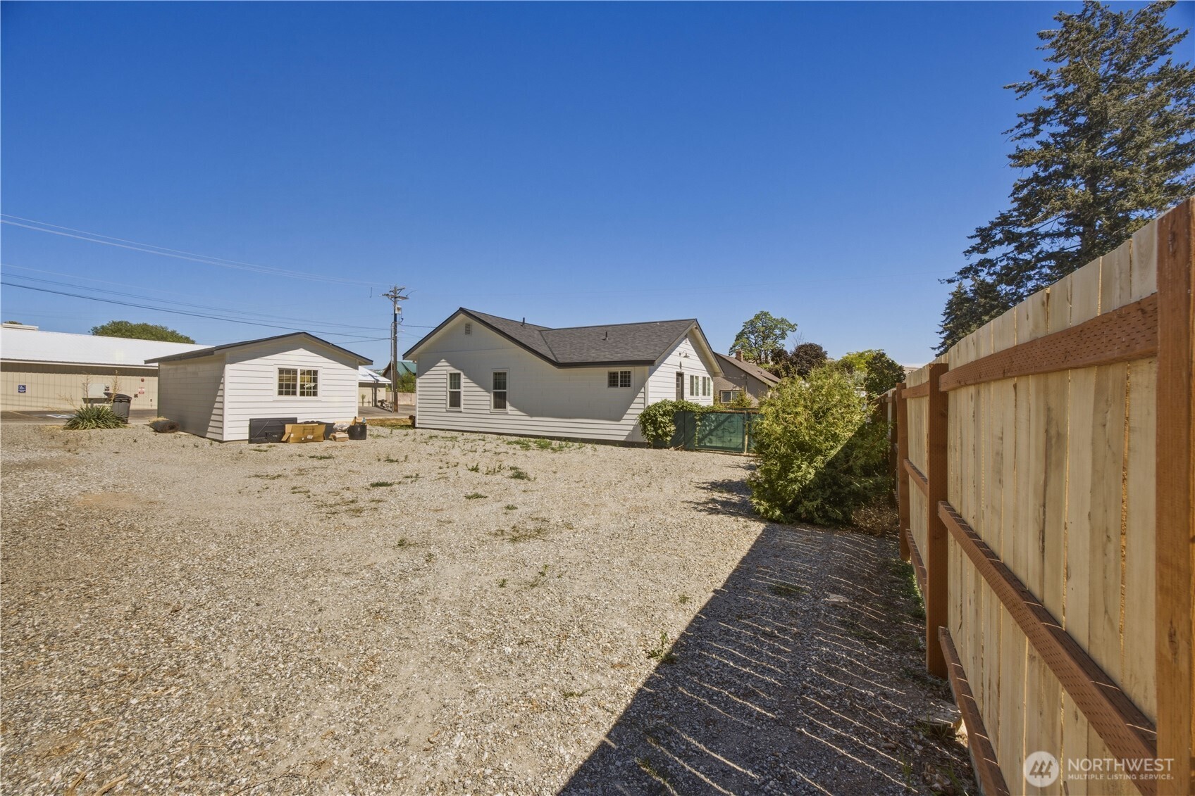 123 Chris Street Property Photo 19