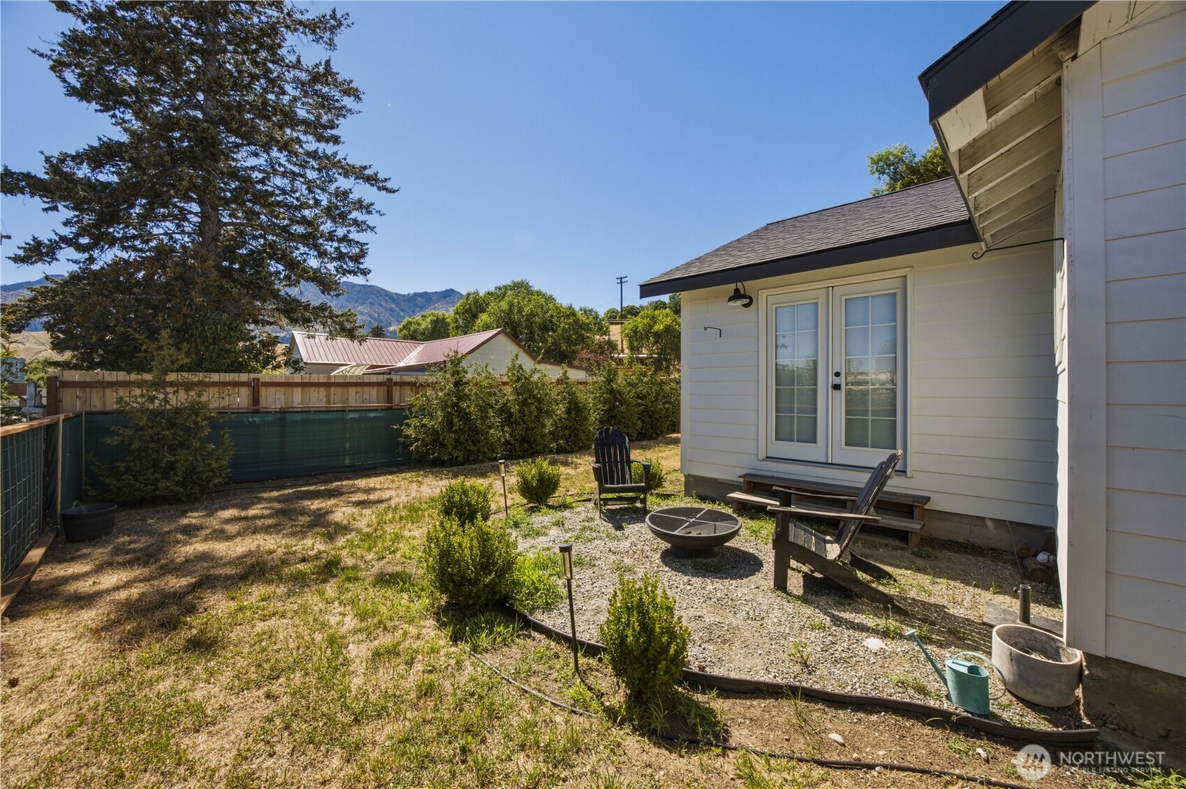 123 Chris Street Property Photo 21