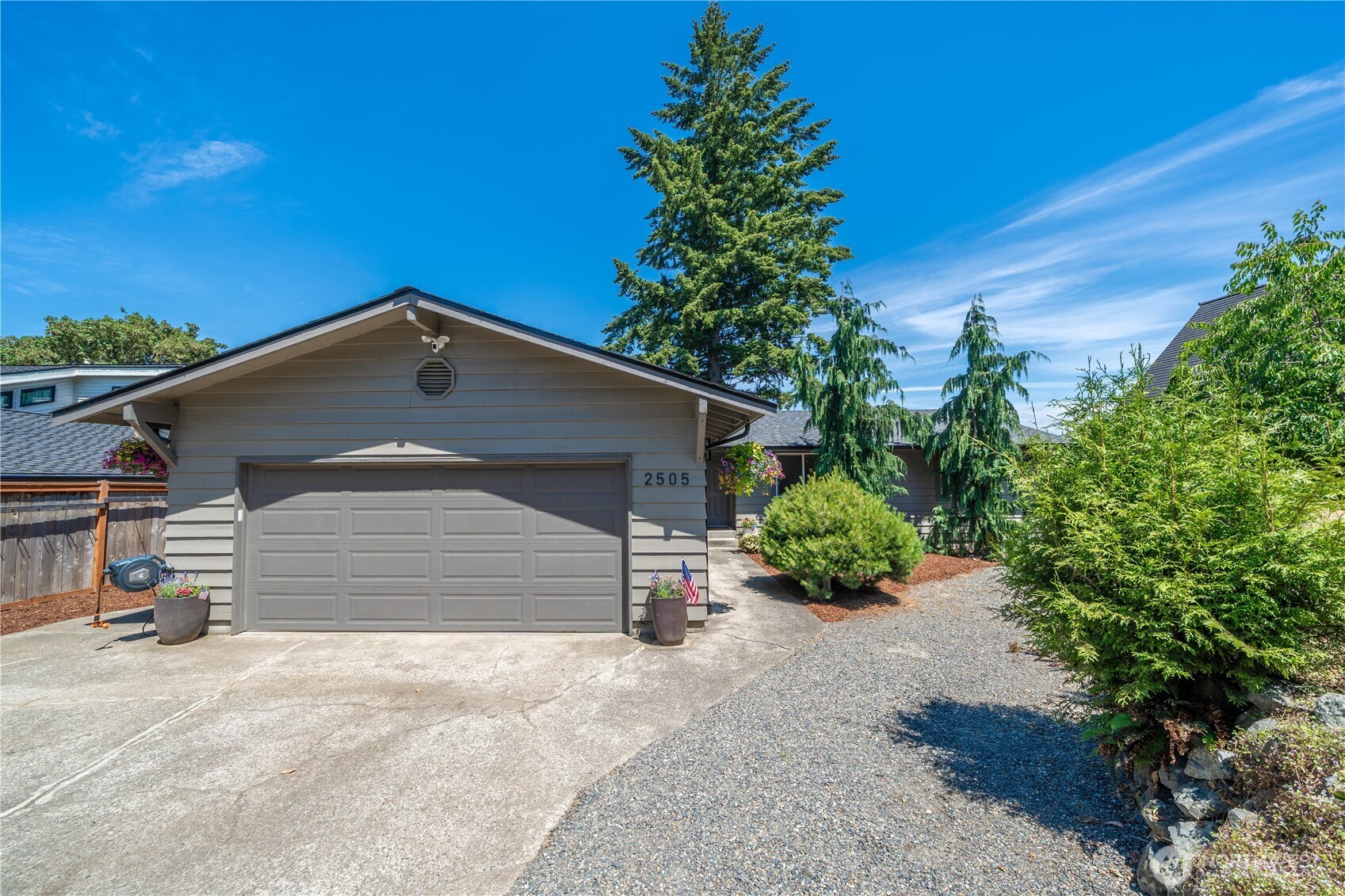 2505 211th Avenue Property Photo 4