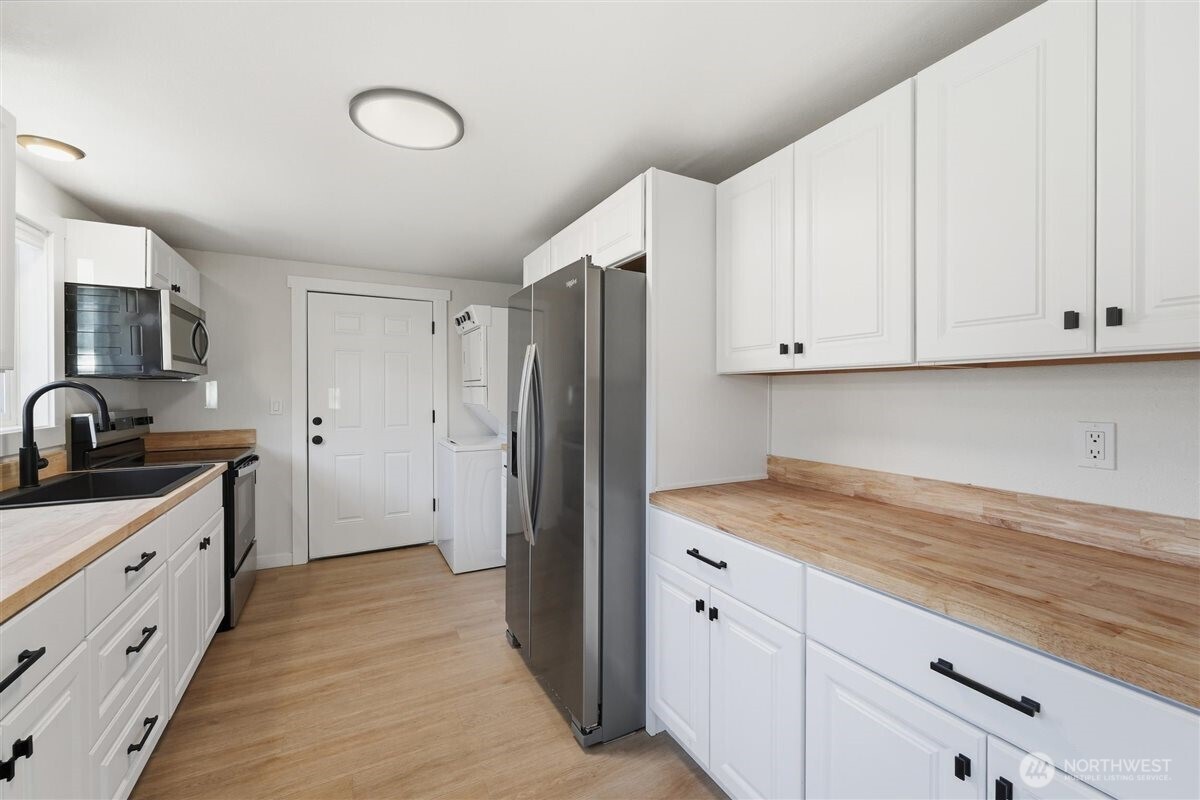 607 S 1st Street Property Photo 10