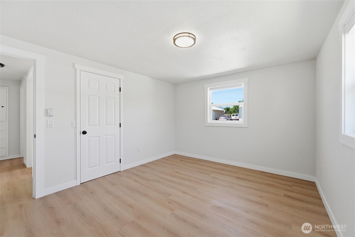607 S 1st Street Property Photo 15