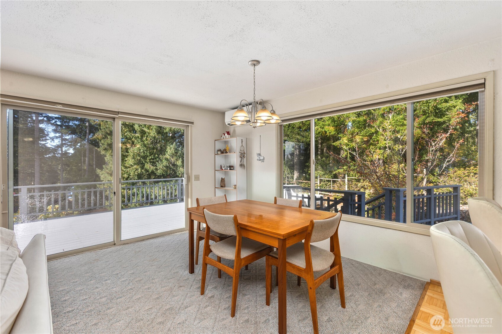 350 Olympic Drive Property Photo 8