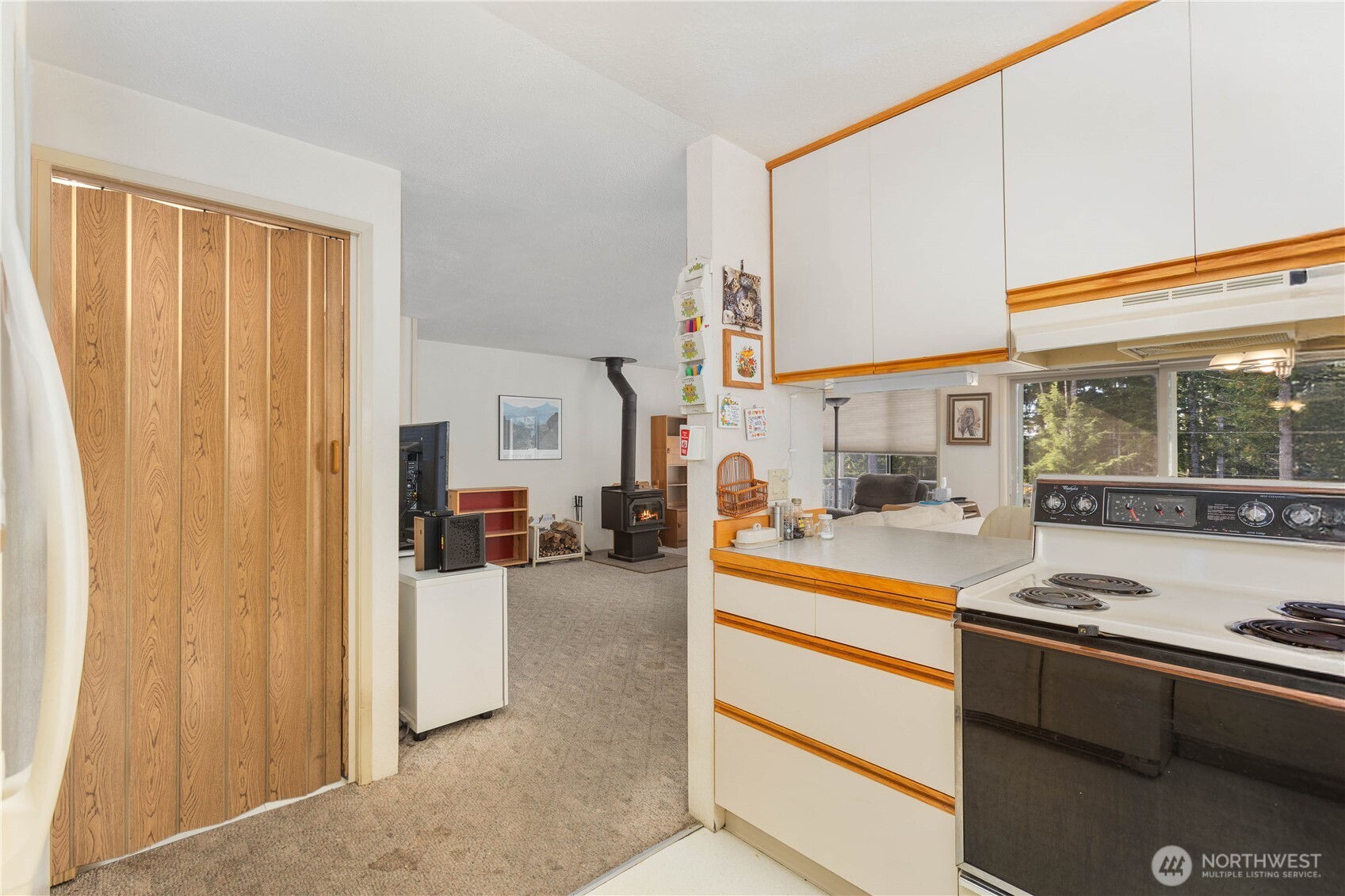 350 Olympic Drive Property Photo 10