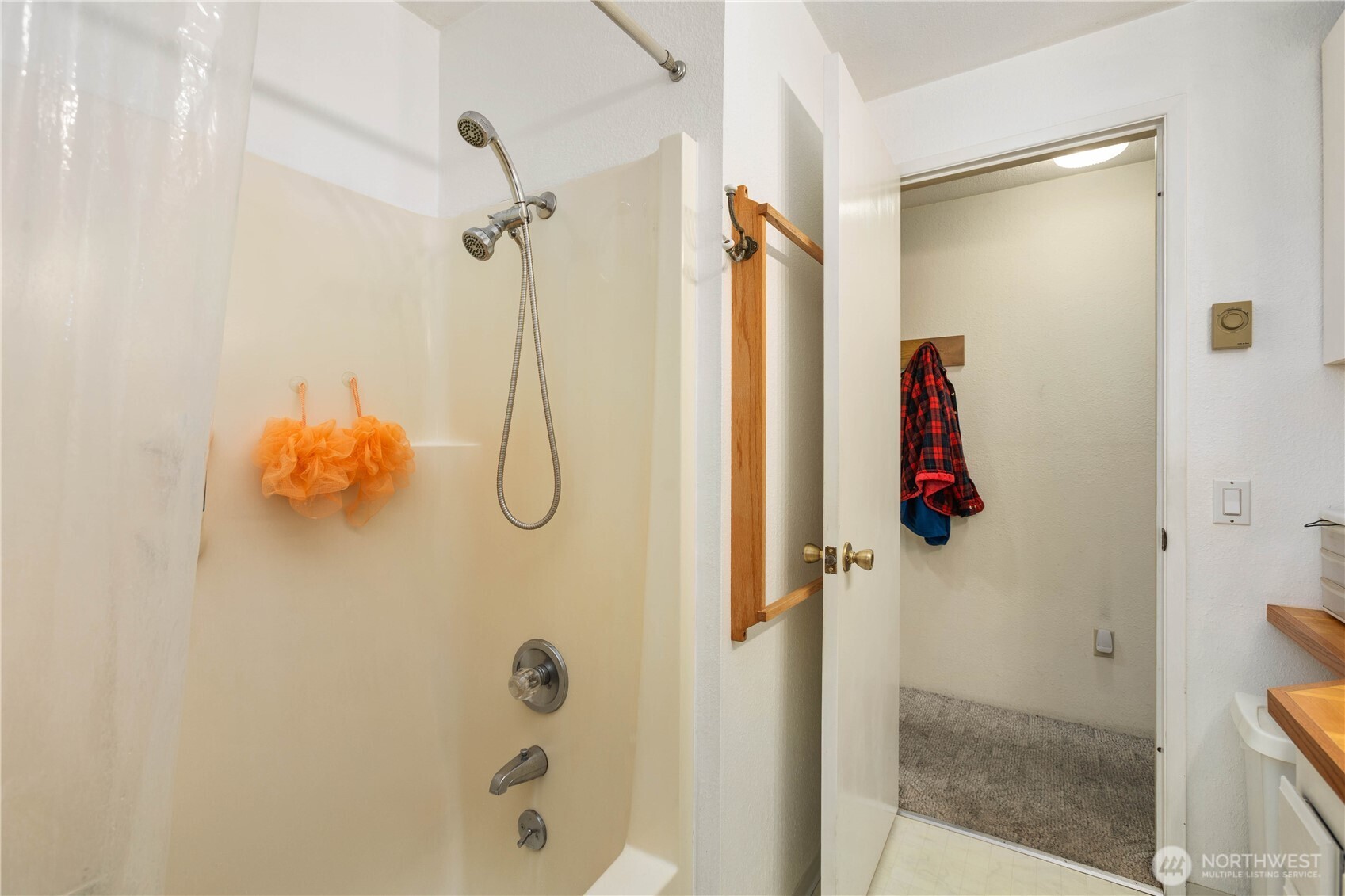 350 Olympic Drive Property Photo 18