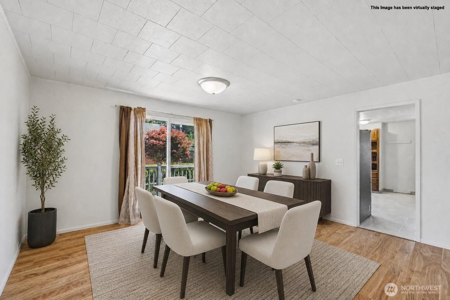 806 4th Street Property Photo 7