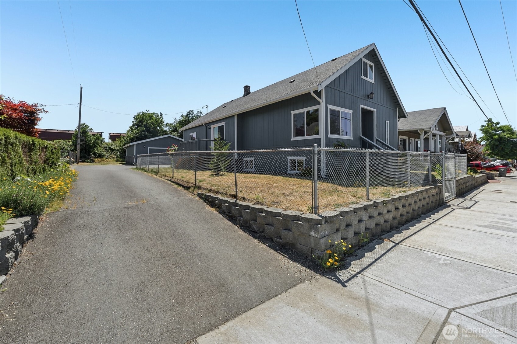 806 4th Street Property Photo 18