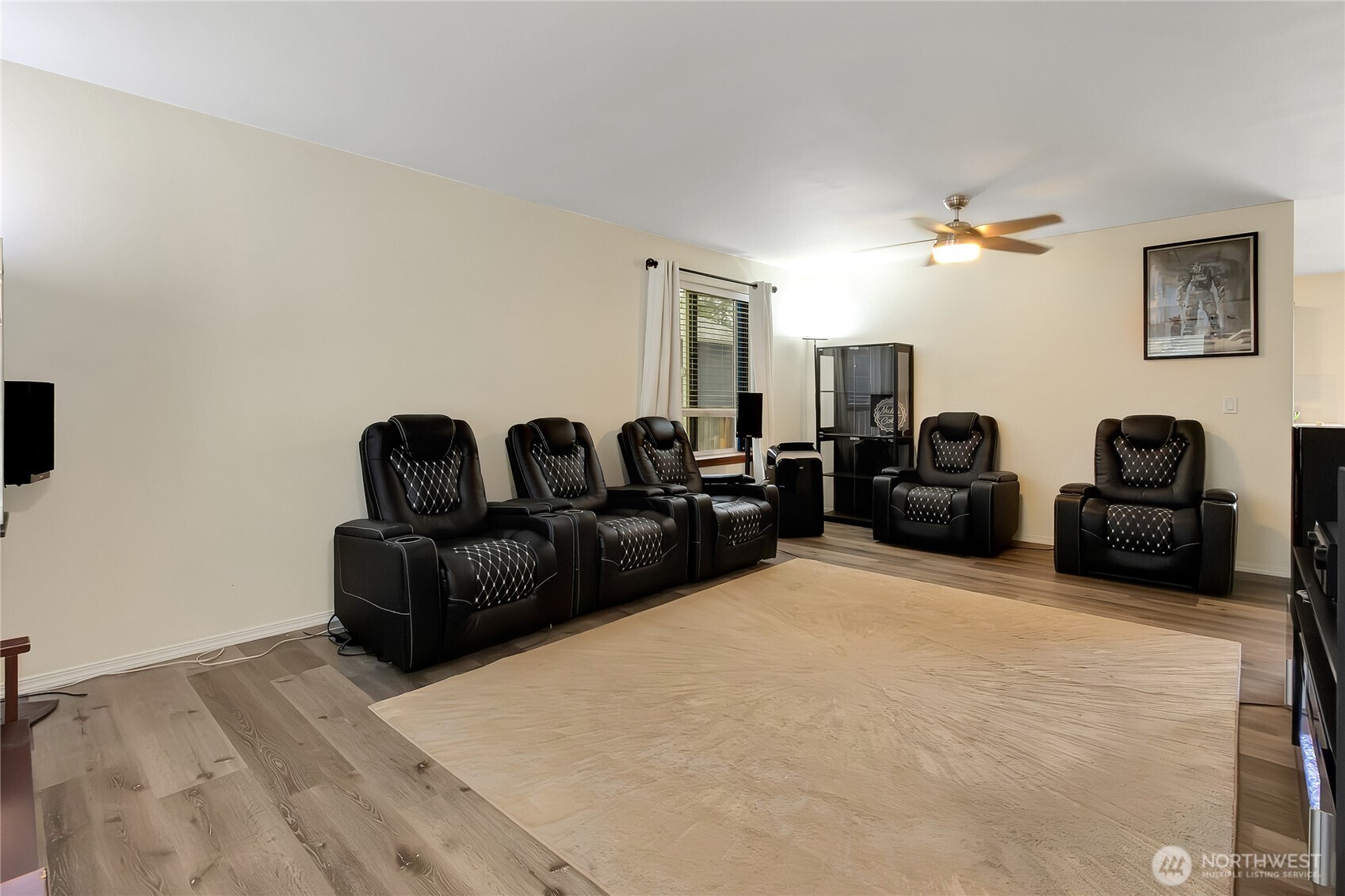 16656 91st Avenue Property Photo 4