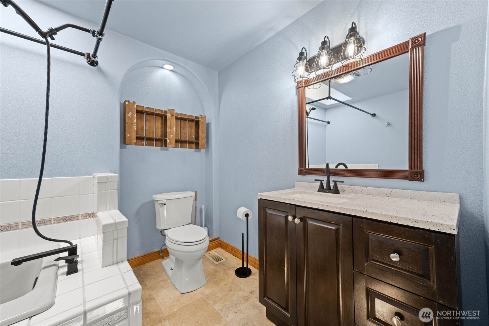 3560 Ne Arrowhead Drive Property Photo 18