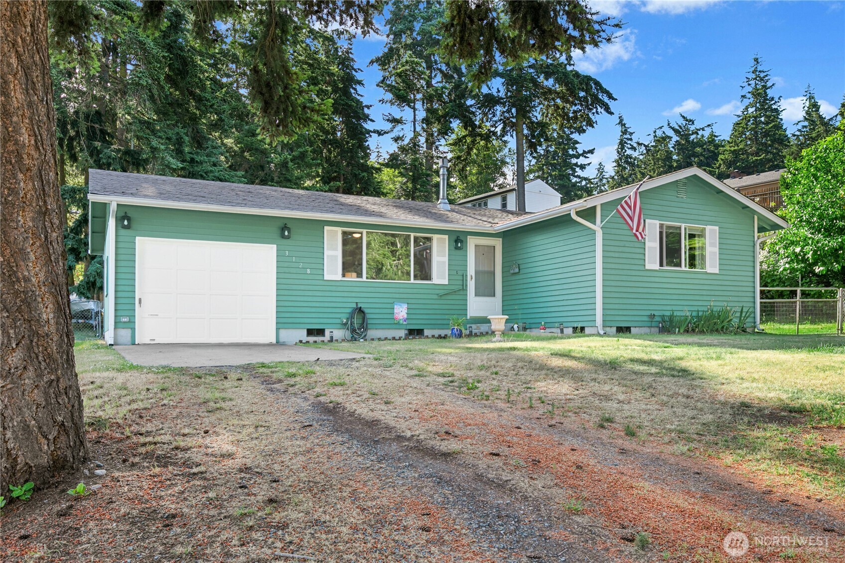 3128 Summit Boulevard Property Photo 3