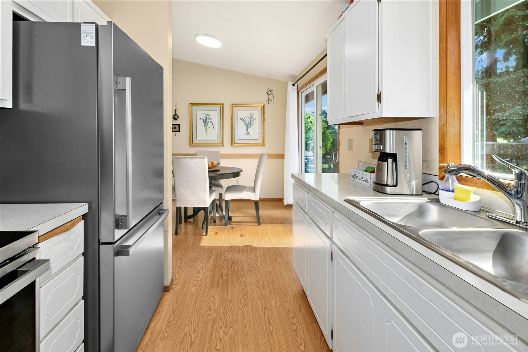 3128 Summit Boulevard Property Photo 15