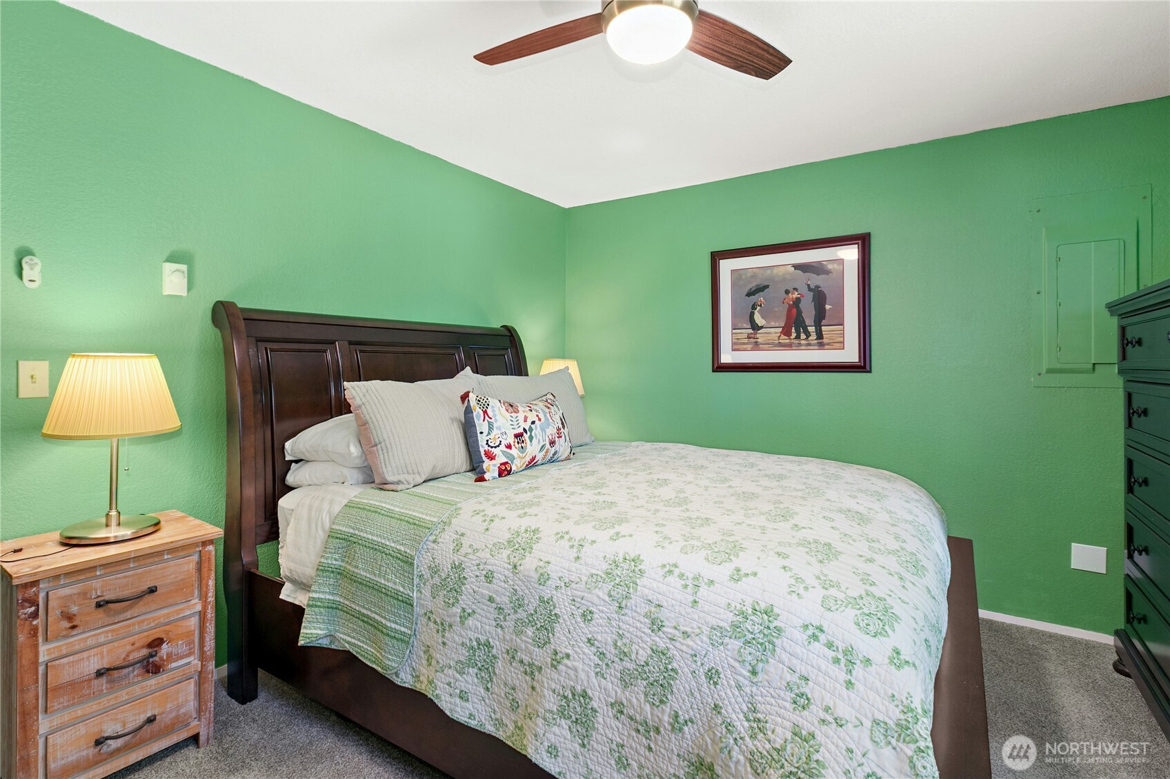 3128 Summit Boulevard Property Photo 20