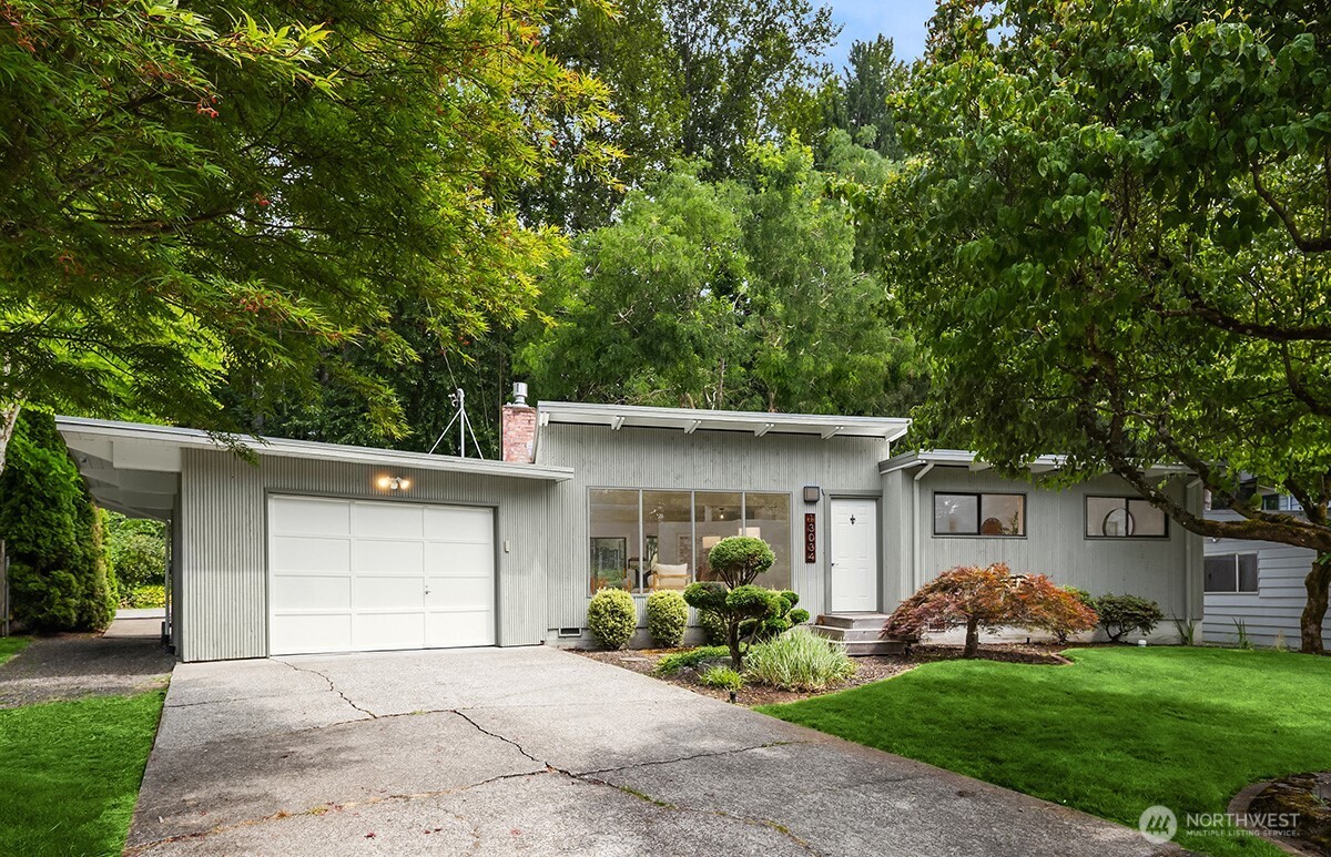 13034 105th Place Property Photo 1