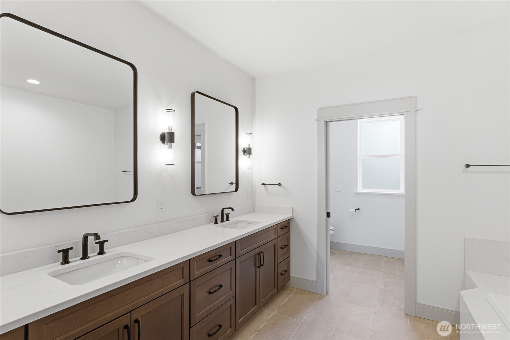 142 E Cobblestone Lane Property Photo 15