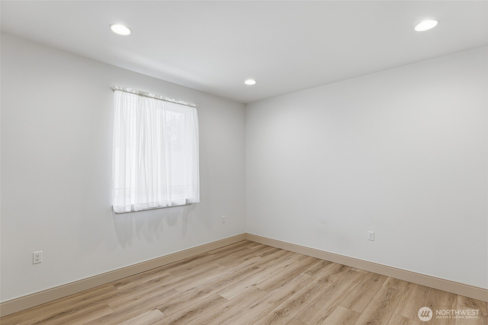 142 E Cobblestone Lane Property Photo 20