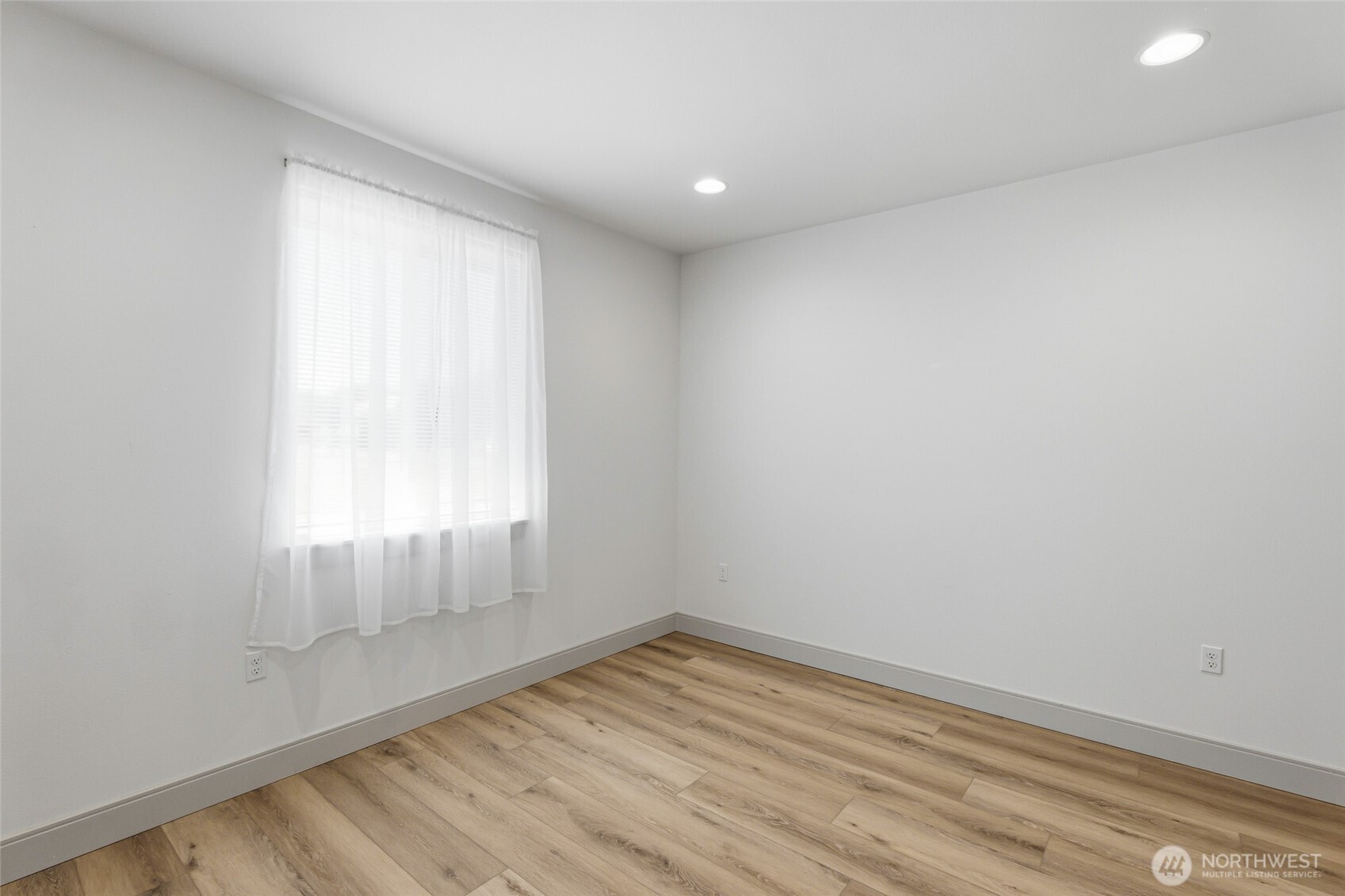 142 E Cobblestone Lane Property Photo 22