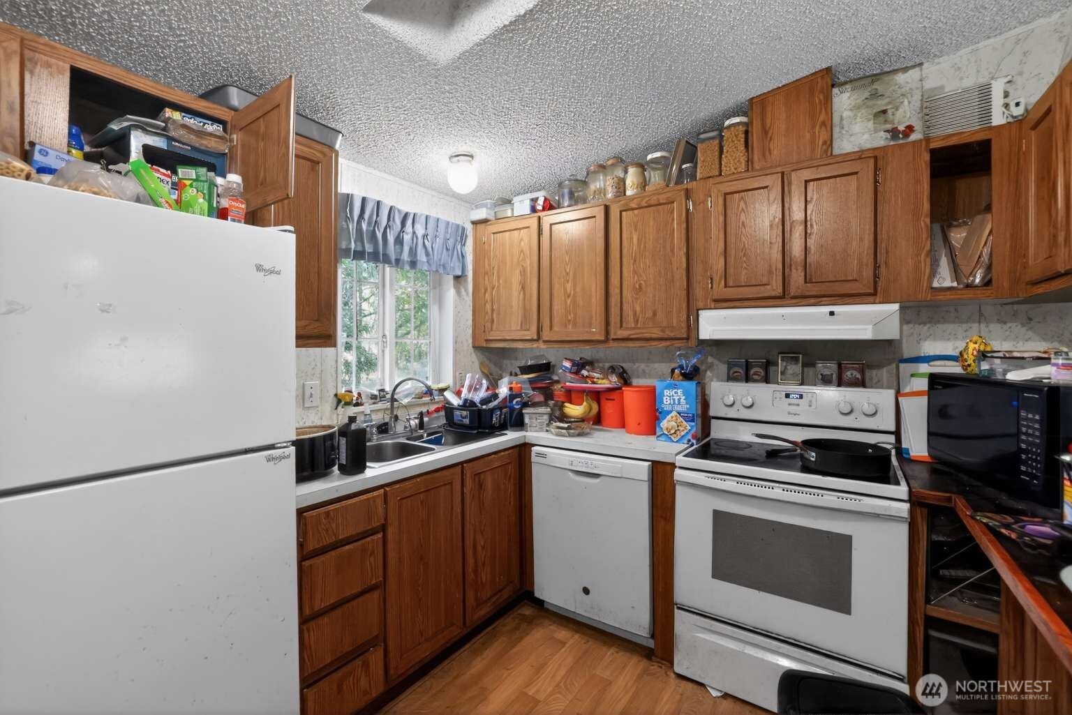 27702 Y Lane Property Photo 9