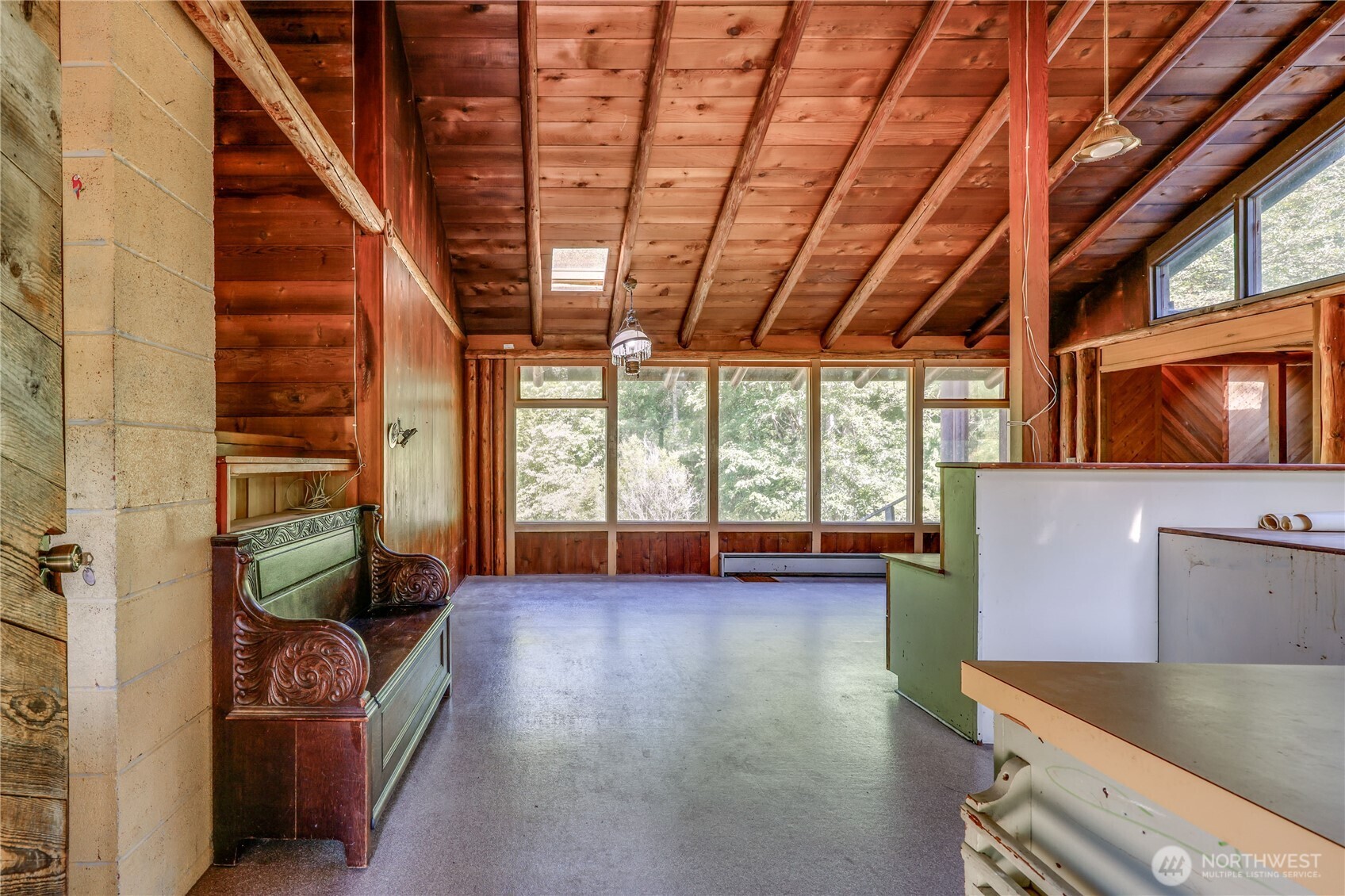 1790 W Valley Road Property Photo 5