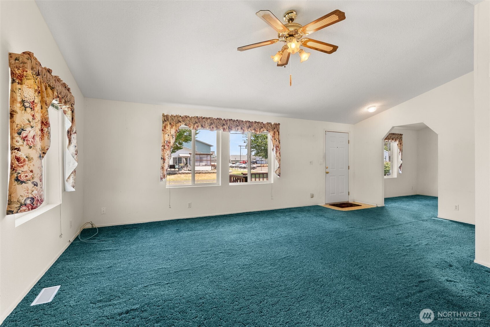1116 Second Street Property Photo 5