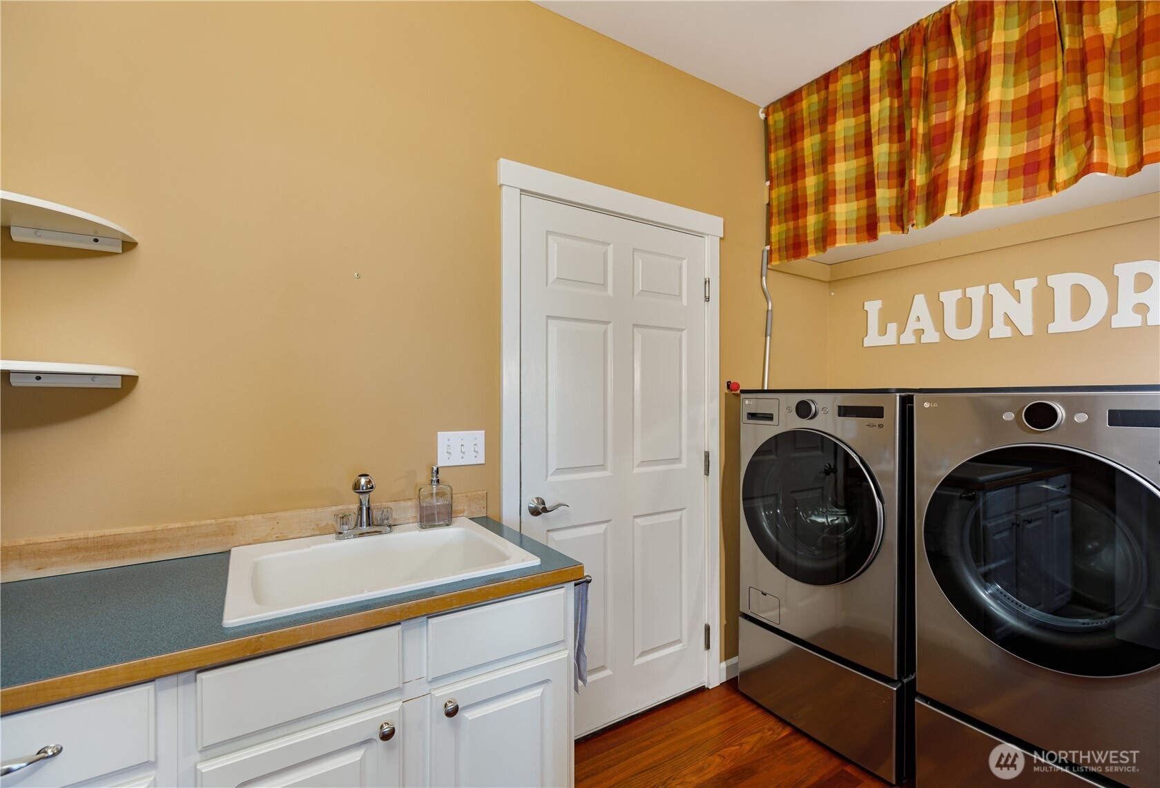7767 E Spruce Street Property Photo 16