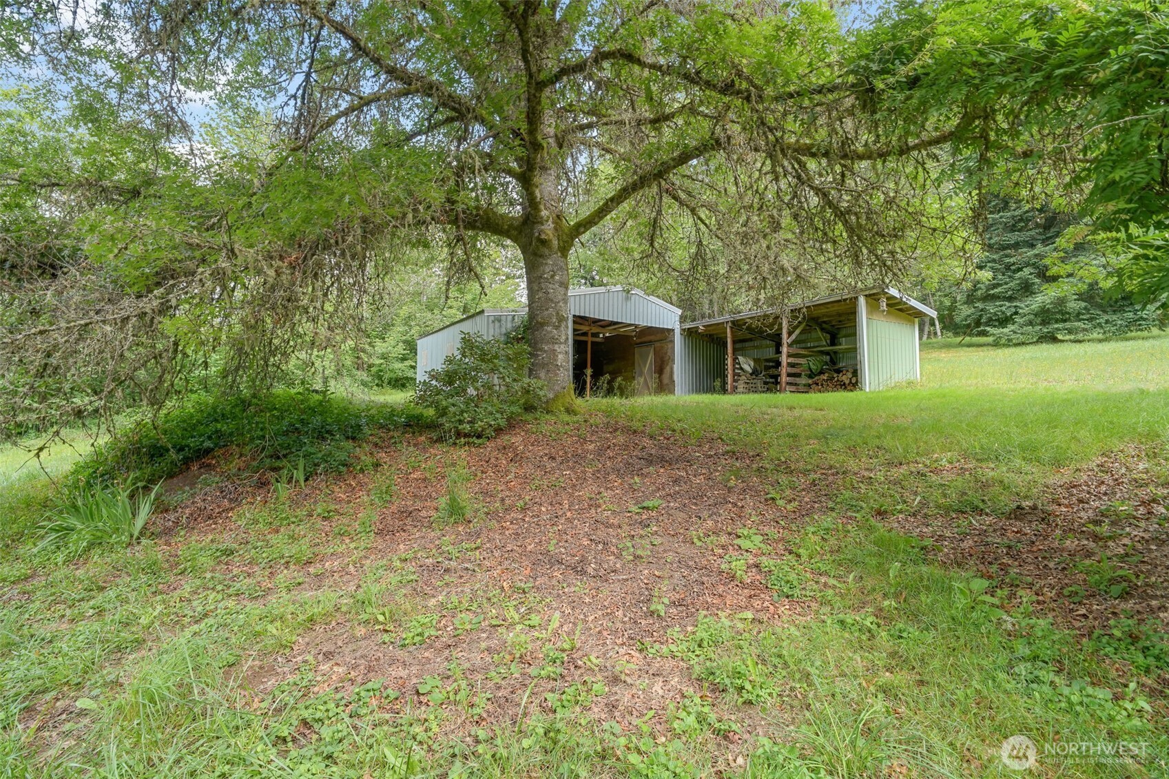 325 A Davis Lake Road A Property Photo 12