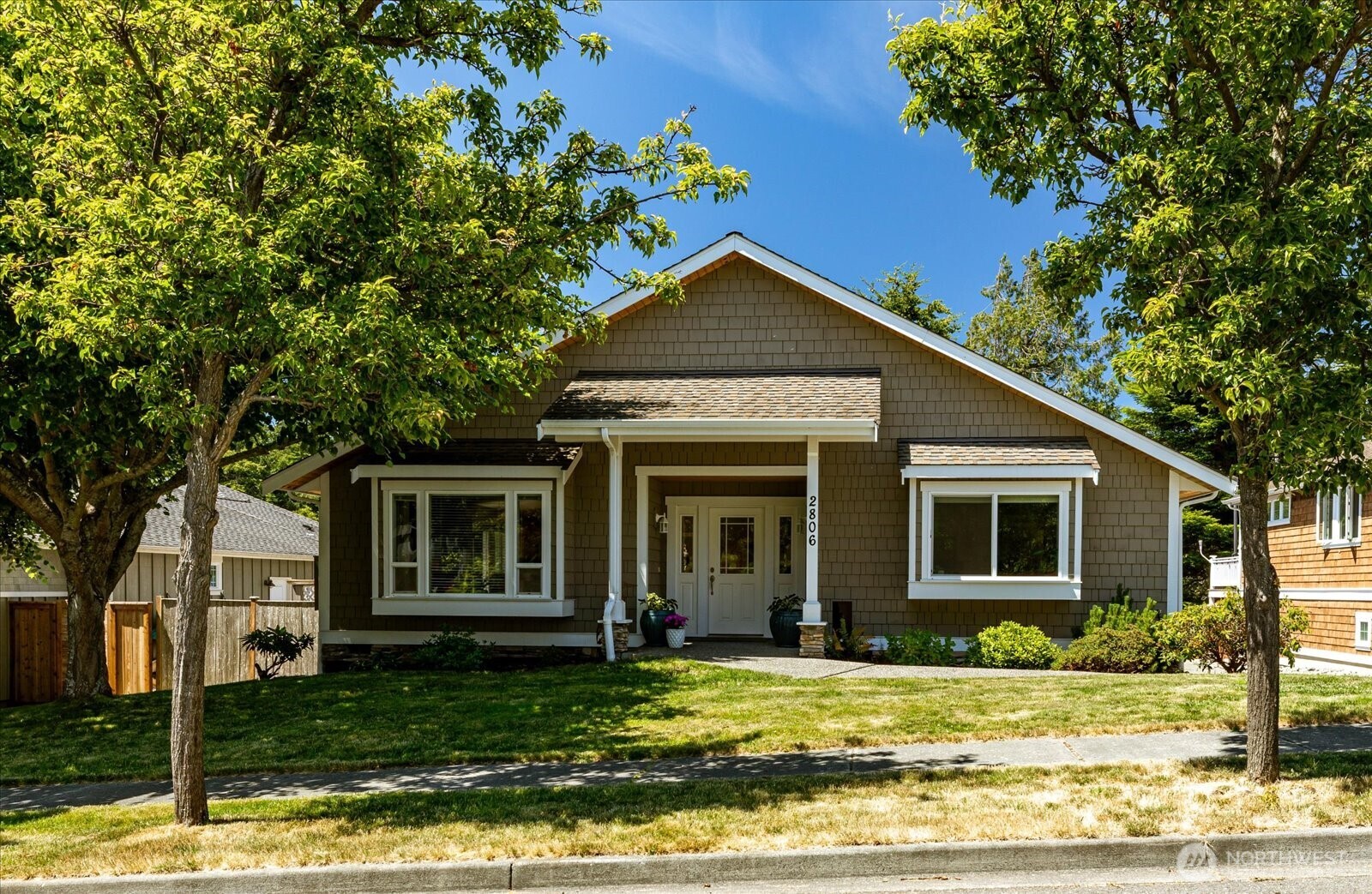 2806 Washington Boulevard Property Photo 1