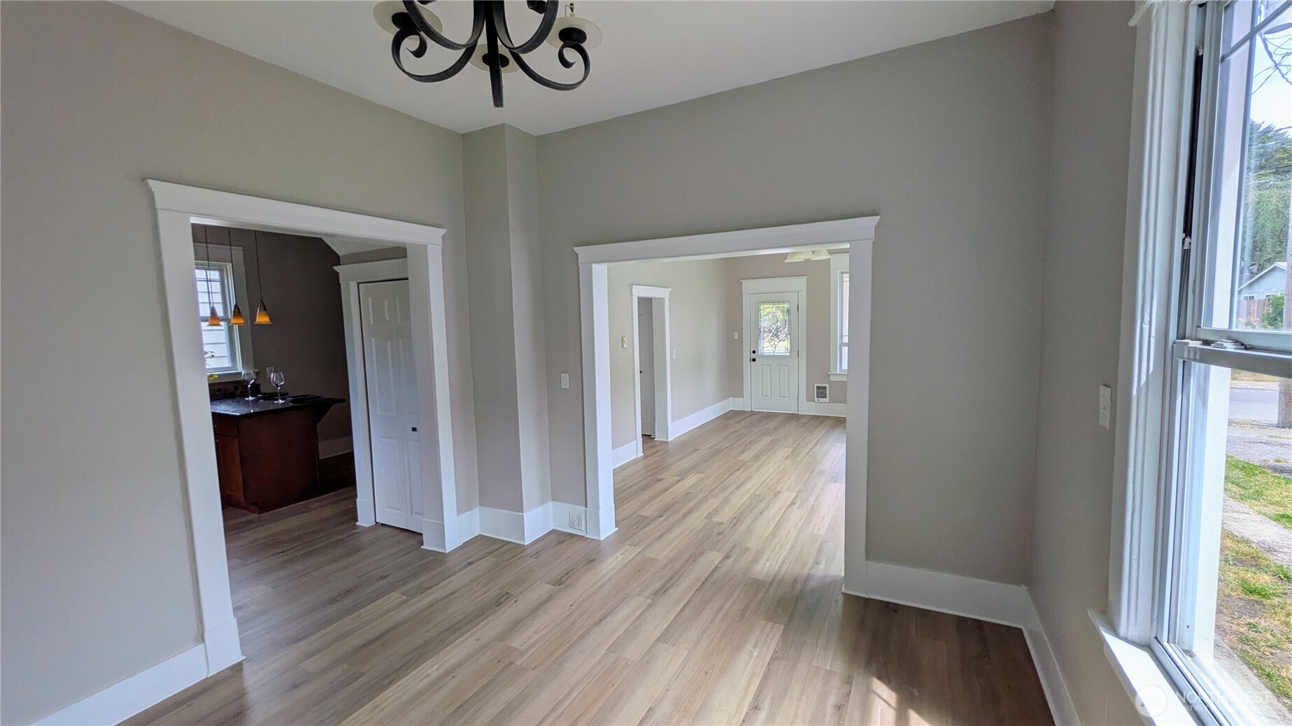 1220 S Adams Street Property Photo 8
