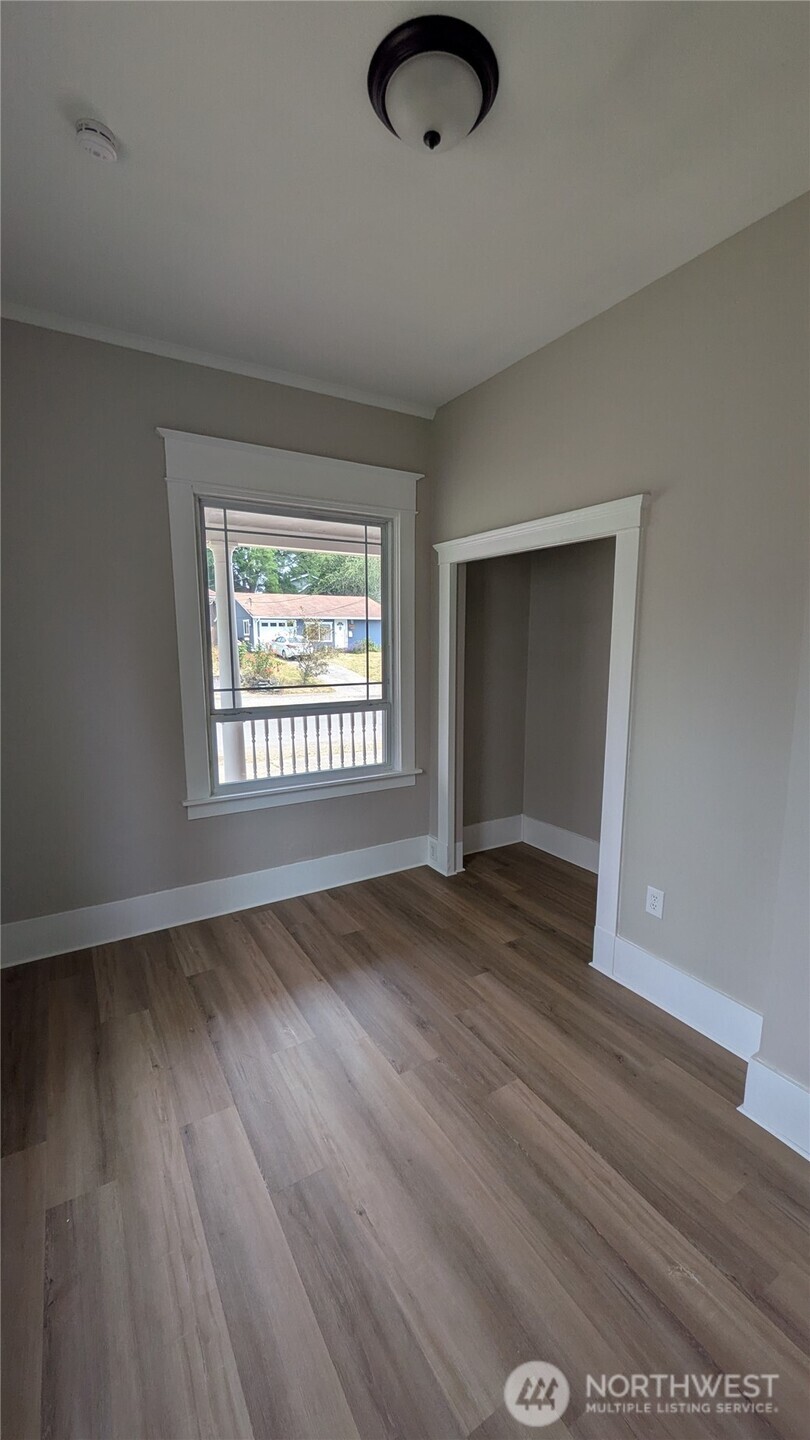 1220 S Adams Street Property Photo 25