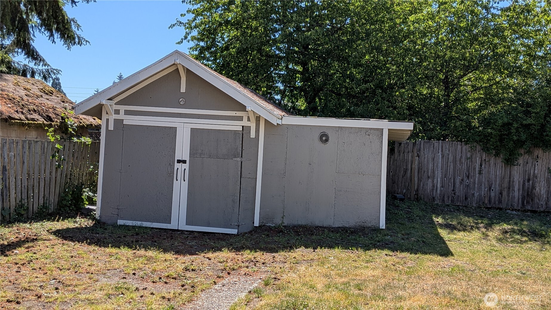1220 S Adams Street Property Photo 36