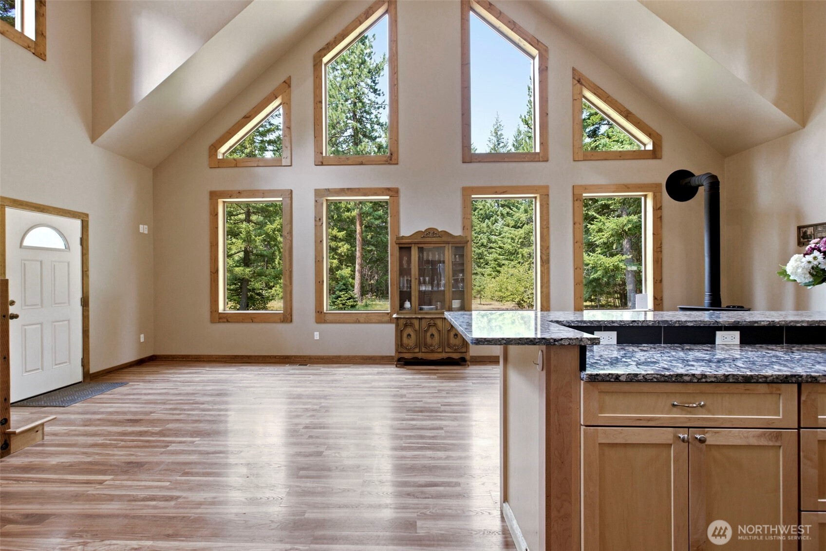 19 Lois Lane Property Photo 3