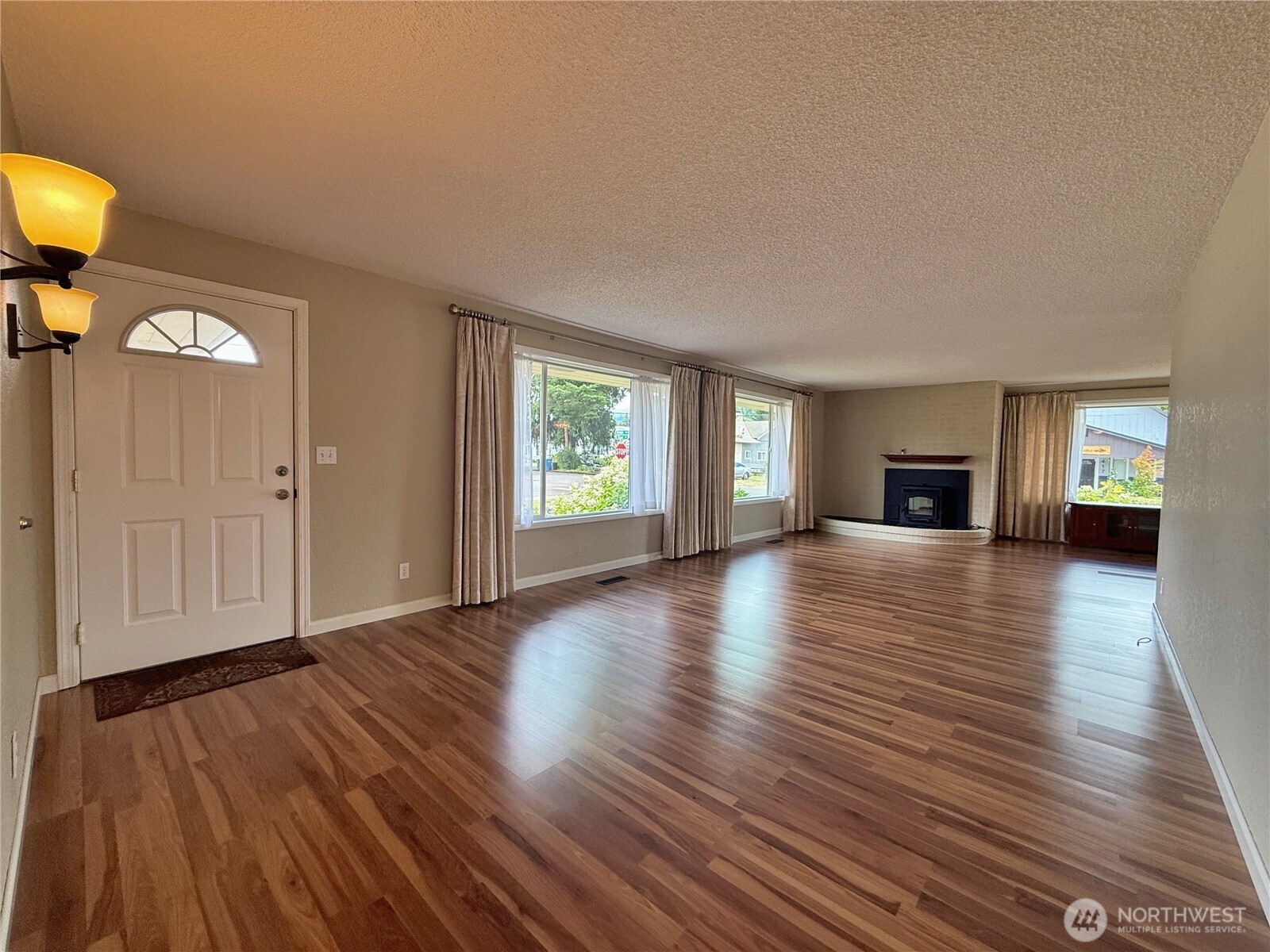 301 Temple Avenue Property Photo 7