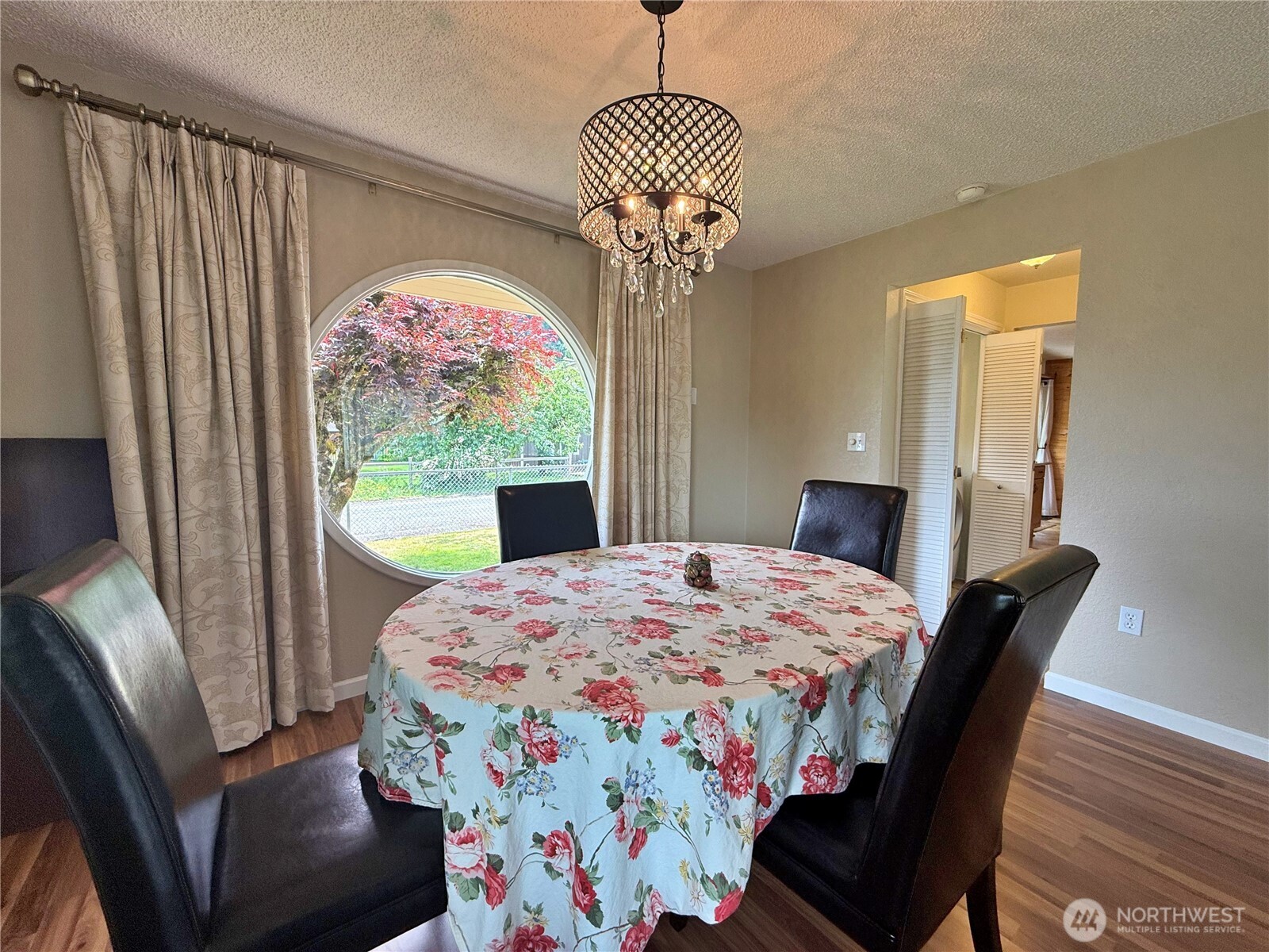 301 Temple Avenue Property Photo 9