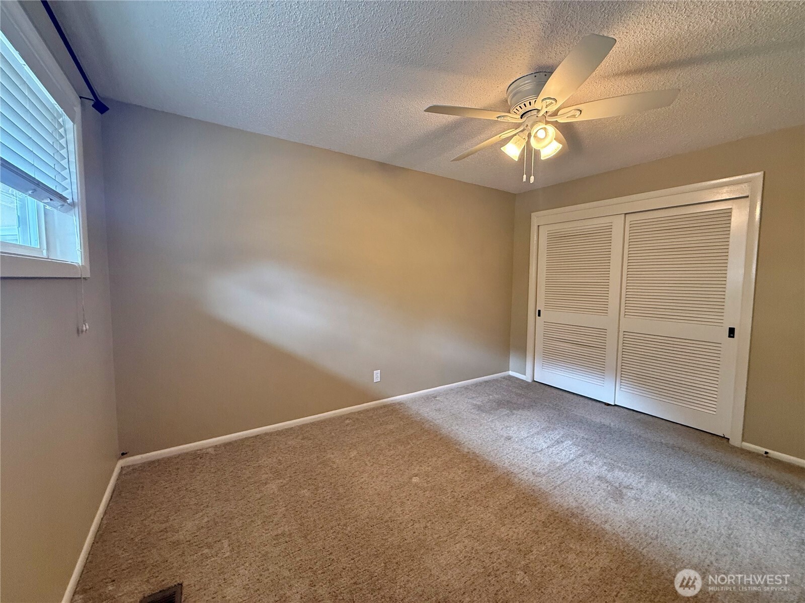 301 Temple Avenue Property Photo 16
