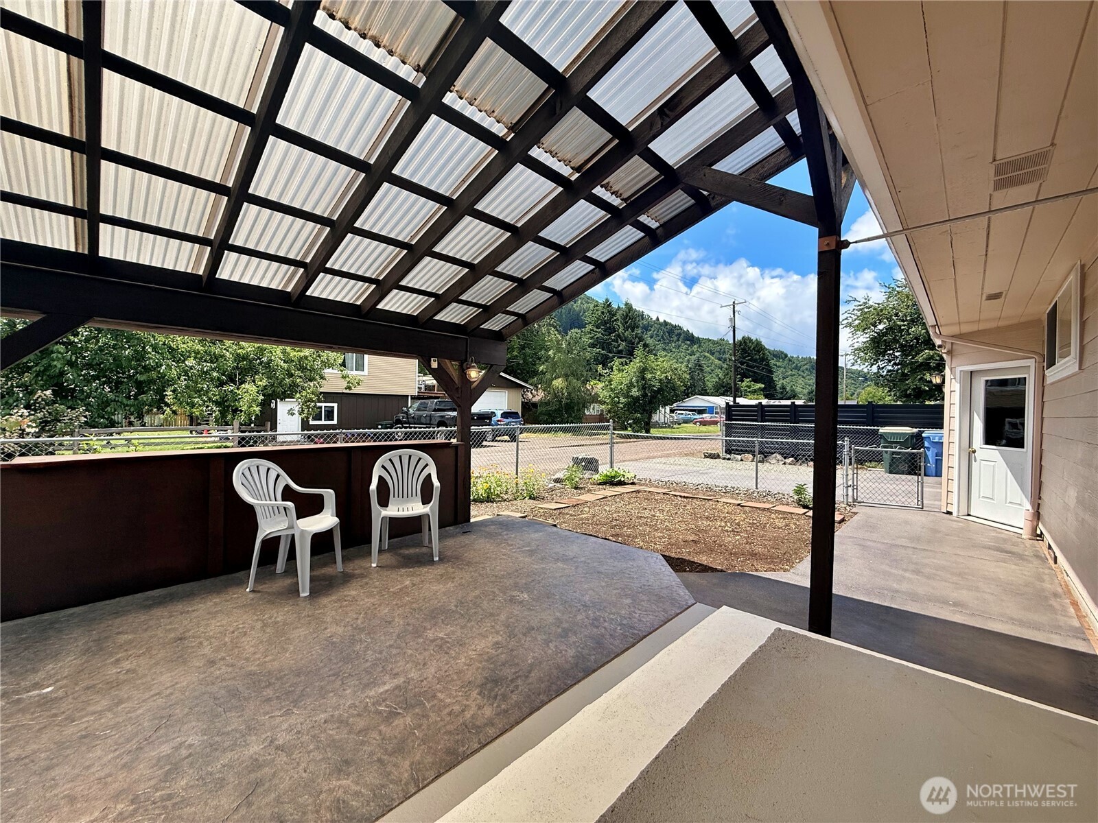 301 Temple Avenue Property Photo 25