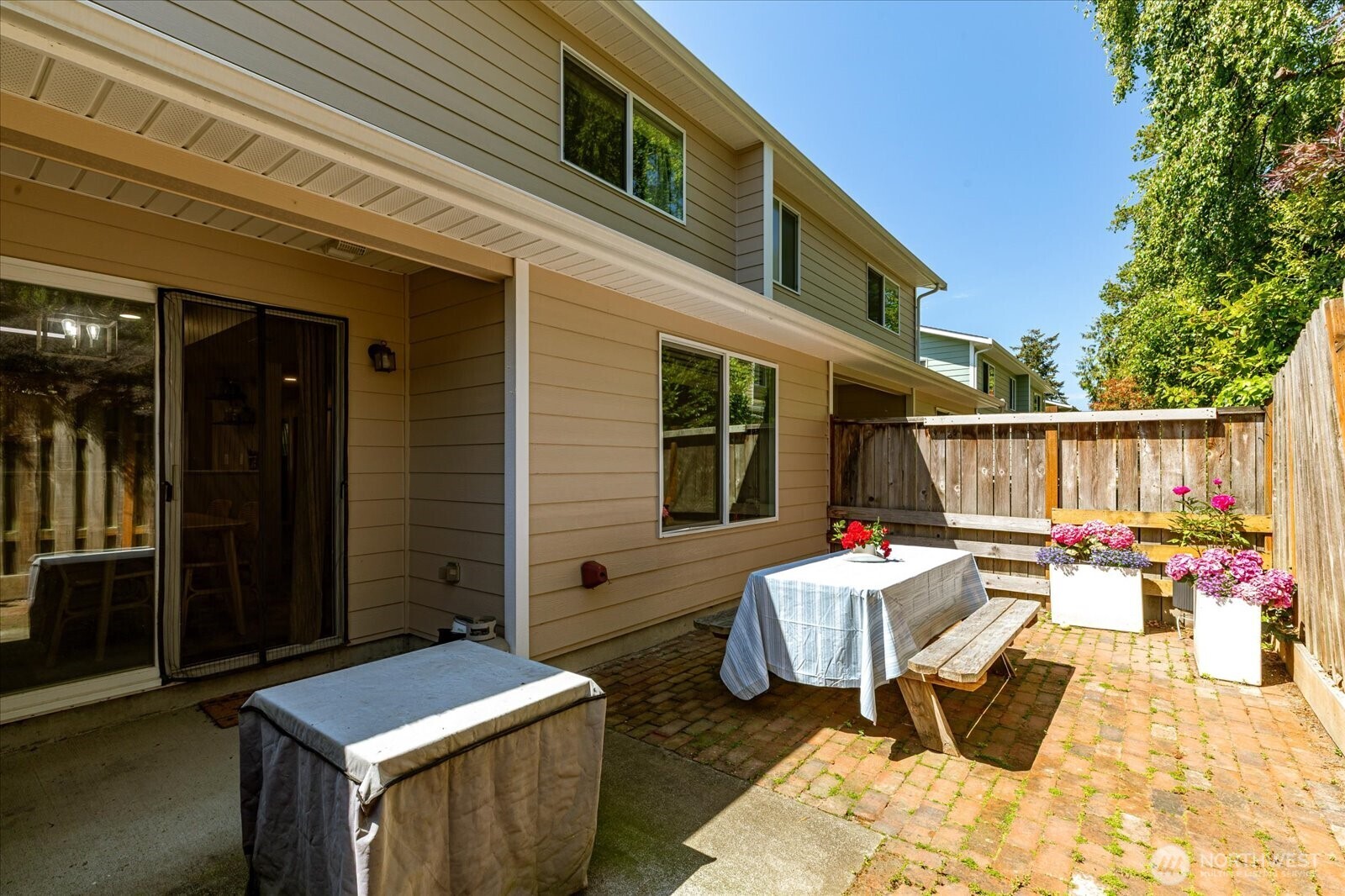 160 Ne Melrose Drive Property Photo 34