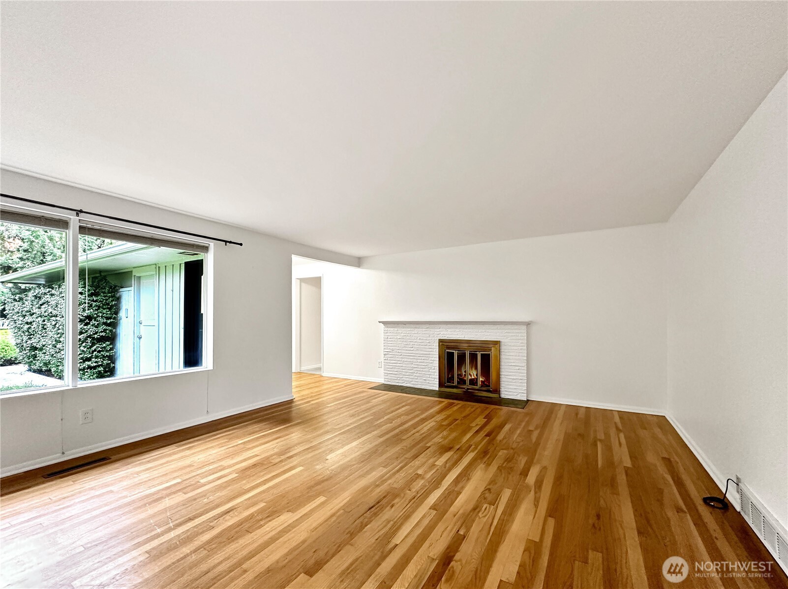 7920 Ne 26th Street Property Photo 4