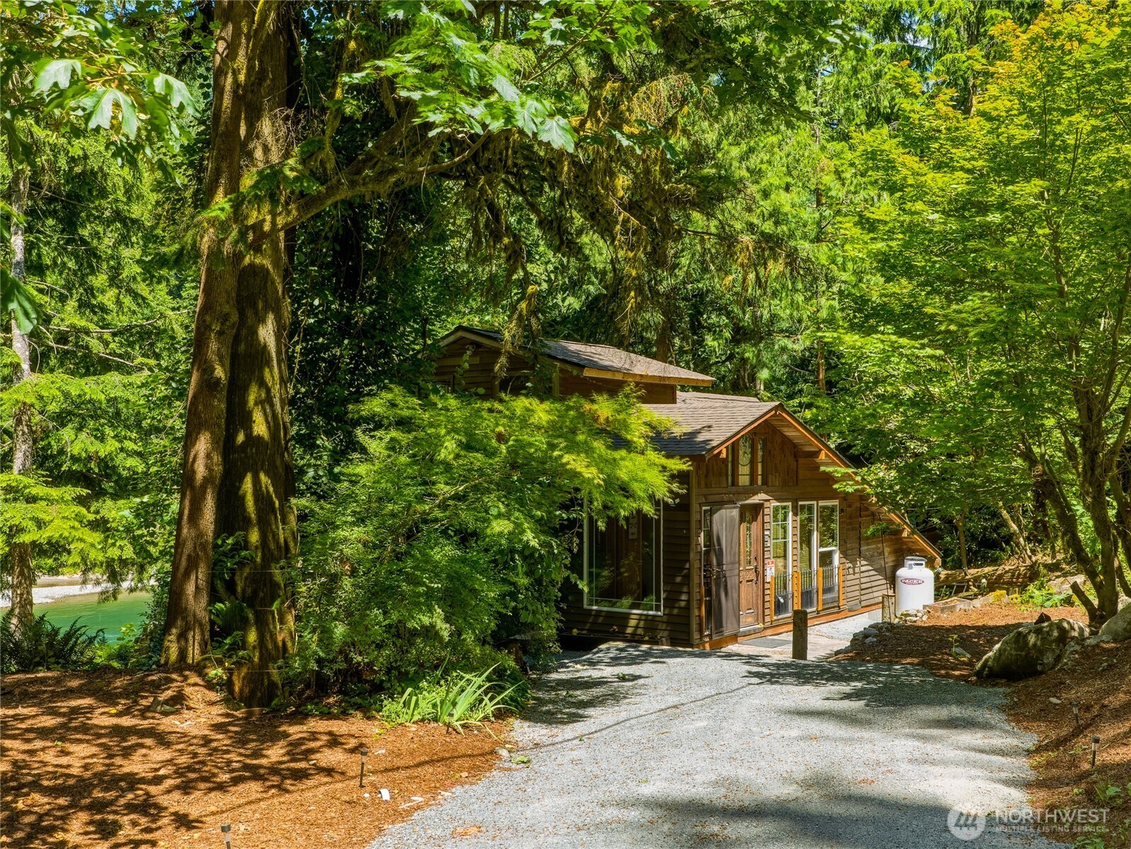 52607 S Riverside Road Property Photo 4