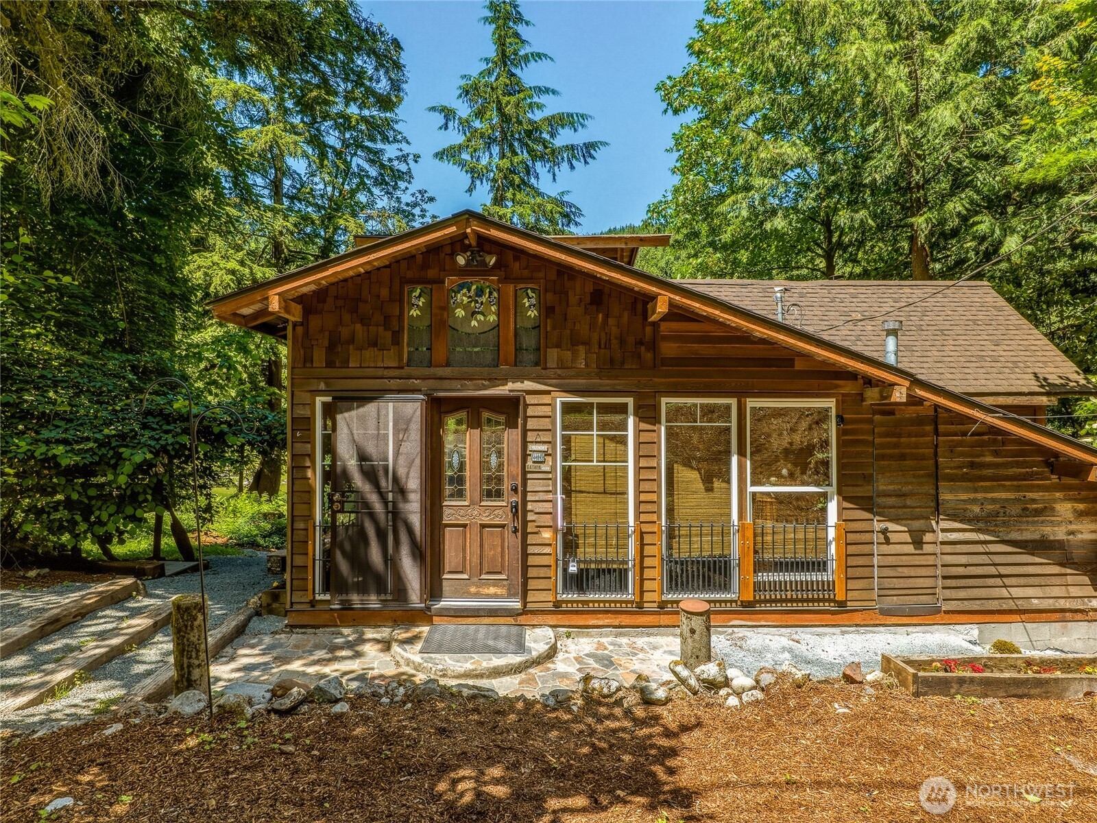 52607 S Riverside Road Property Photo 5