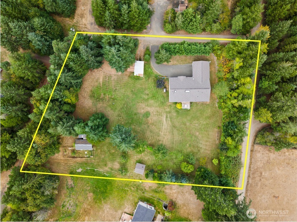 1303 E Alta Drive Property Photo 4
