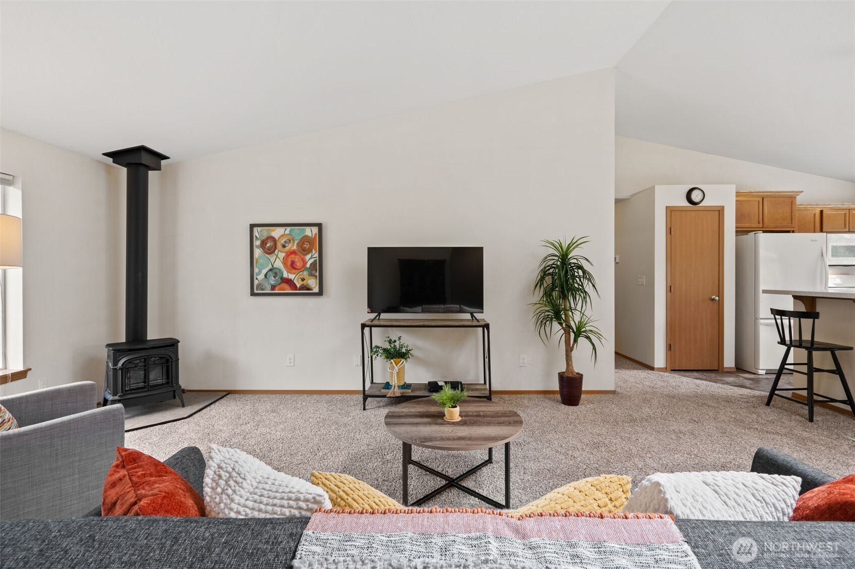 1303 E Alta Drive Property Photo 8