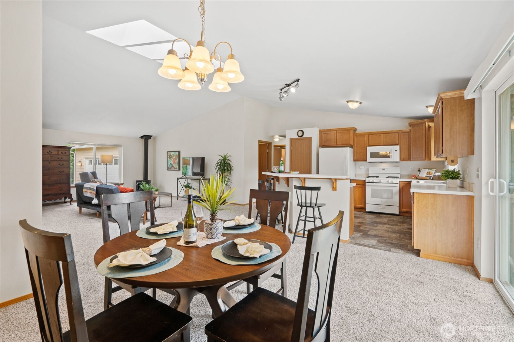 1303 E Alta Drive Property Photo 11