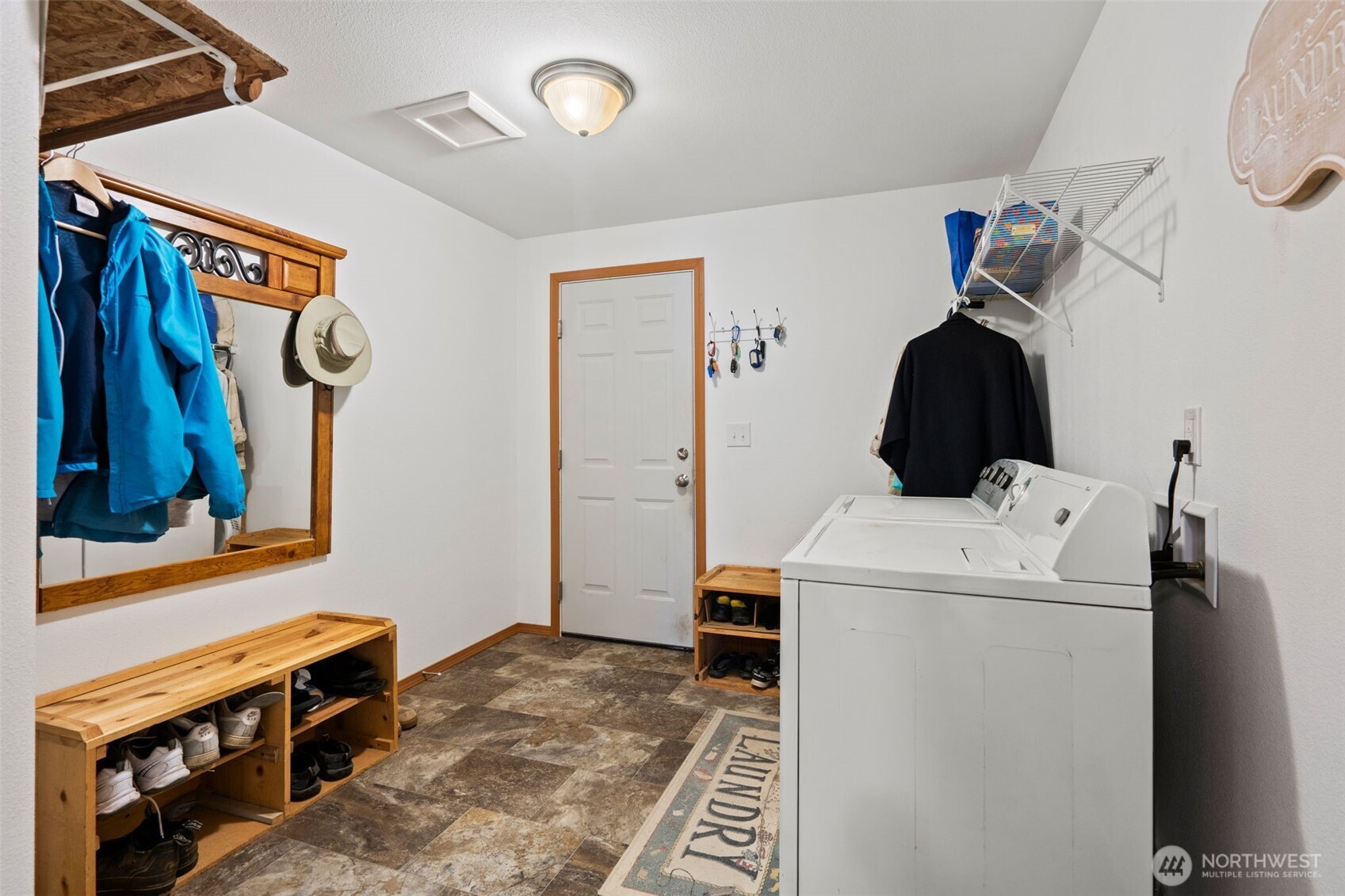 1303 E Alta Drive Property Photo 36
